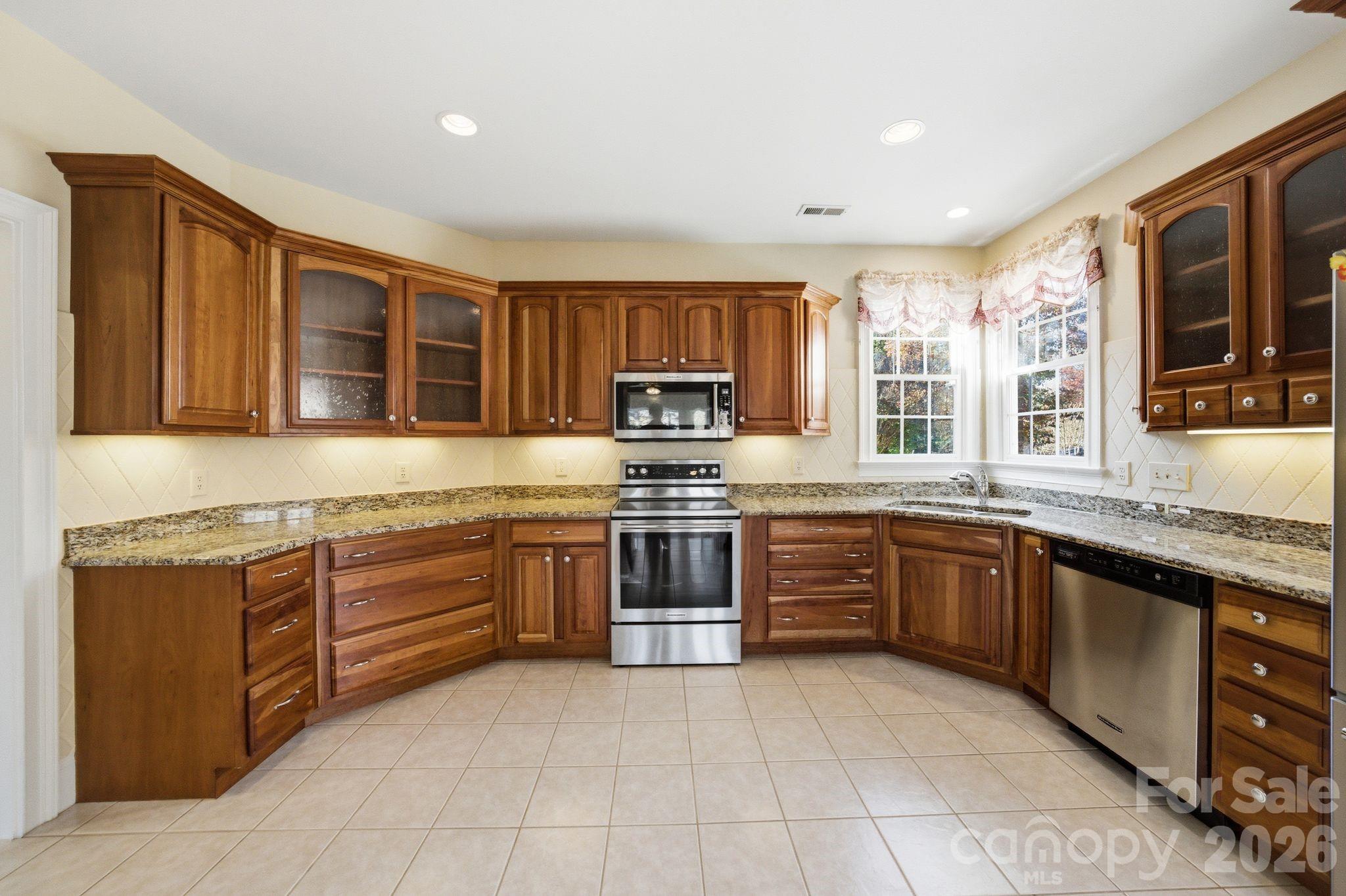 211 Harbor Ridge Drive