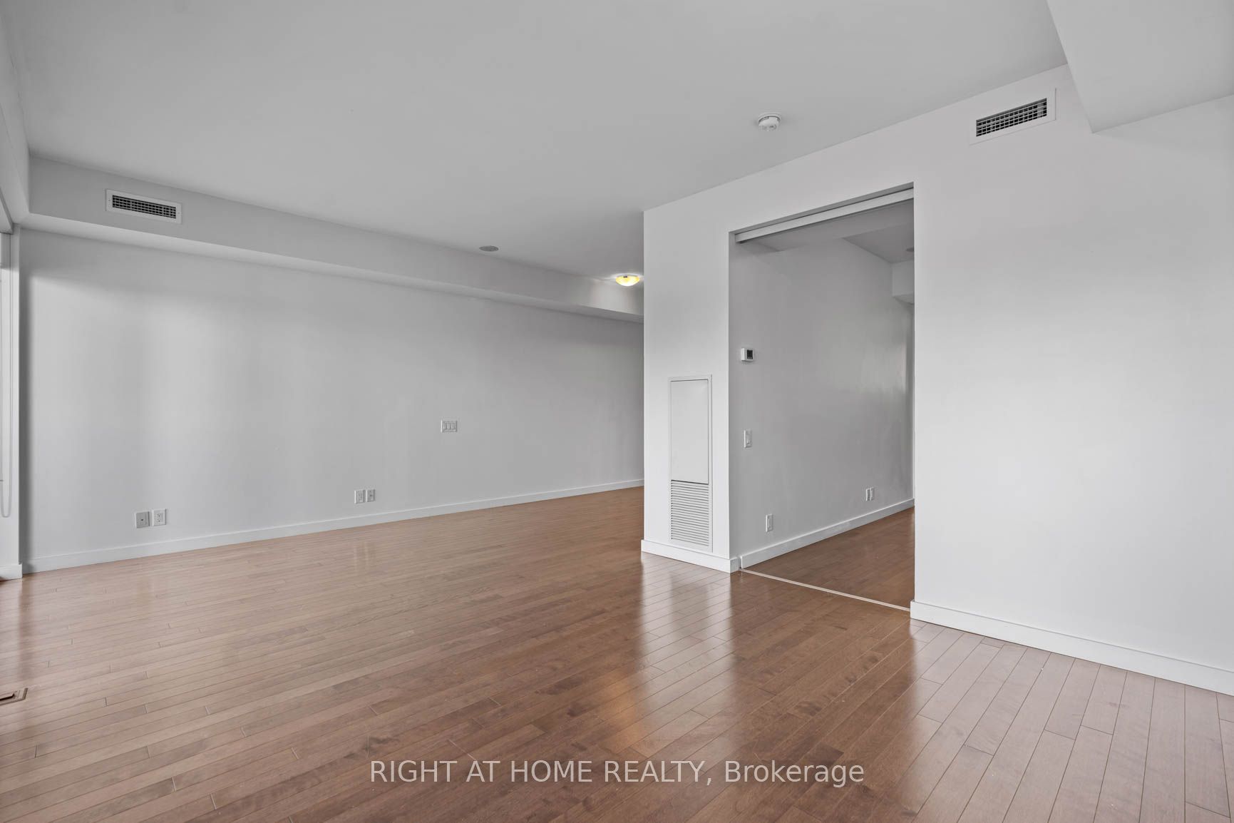 390 Cherry St 2501