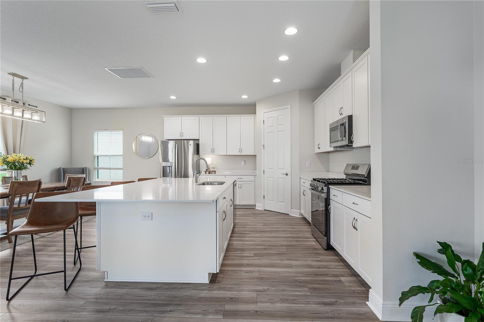 13137 Homestead Lane