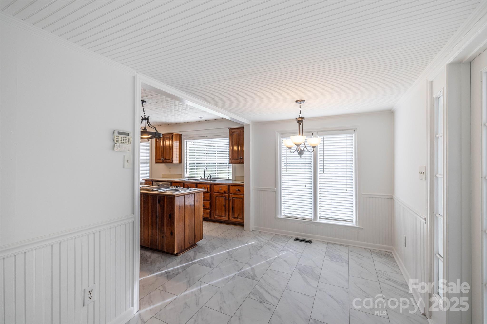 135 Robedo Road