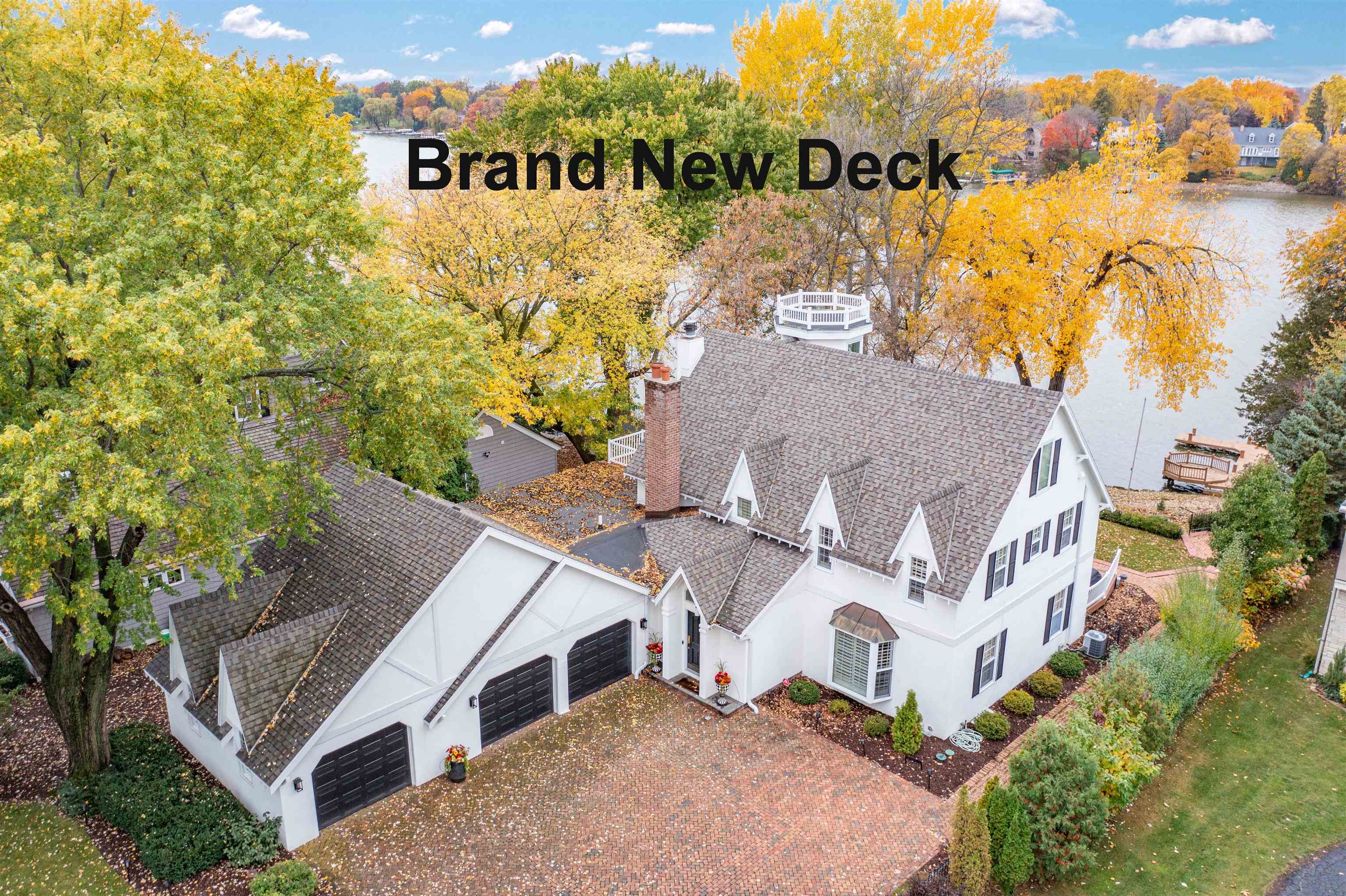 1424 FOX RIVER Drive