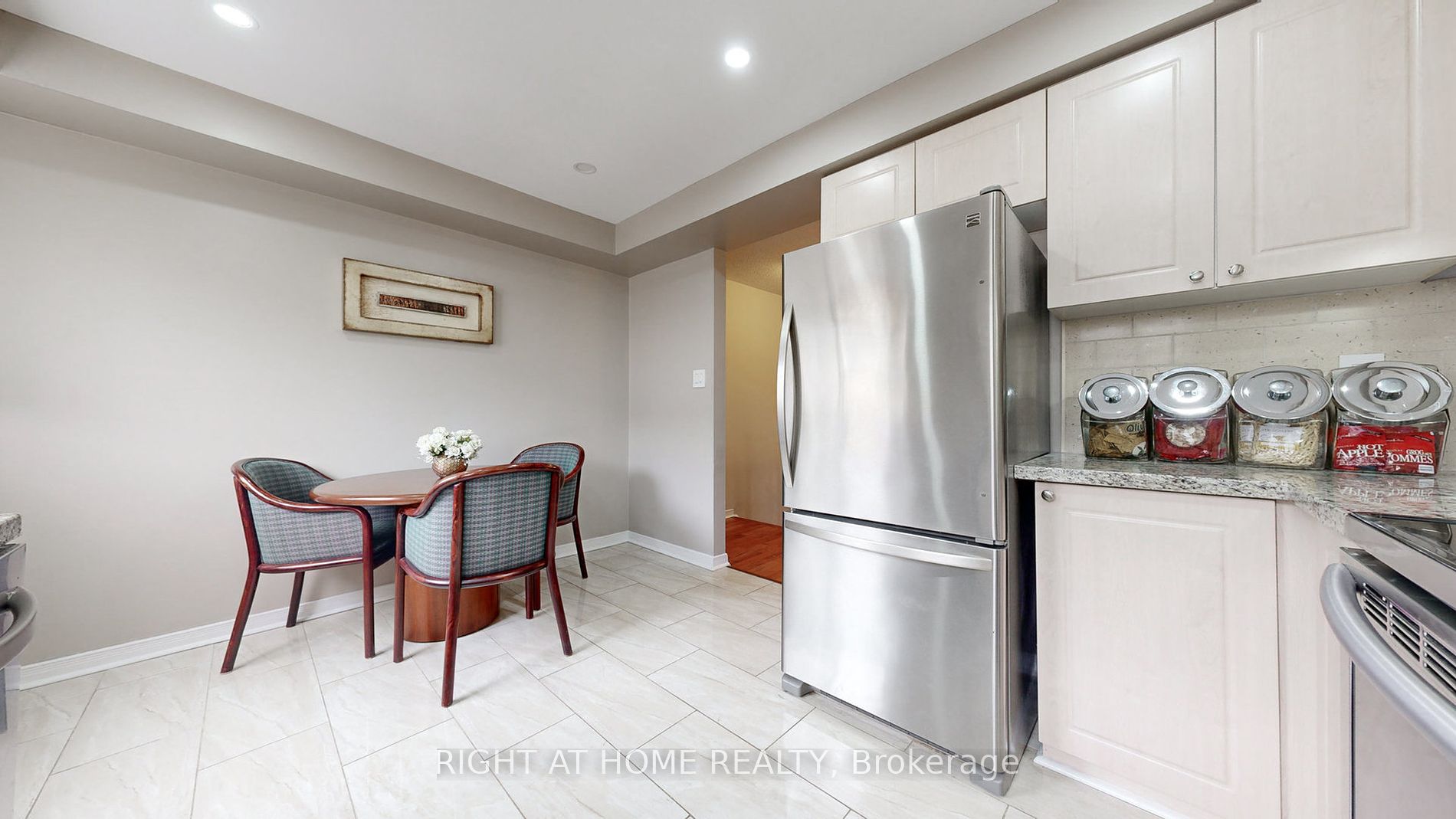34 Rumi Cres
