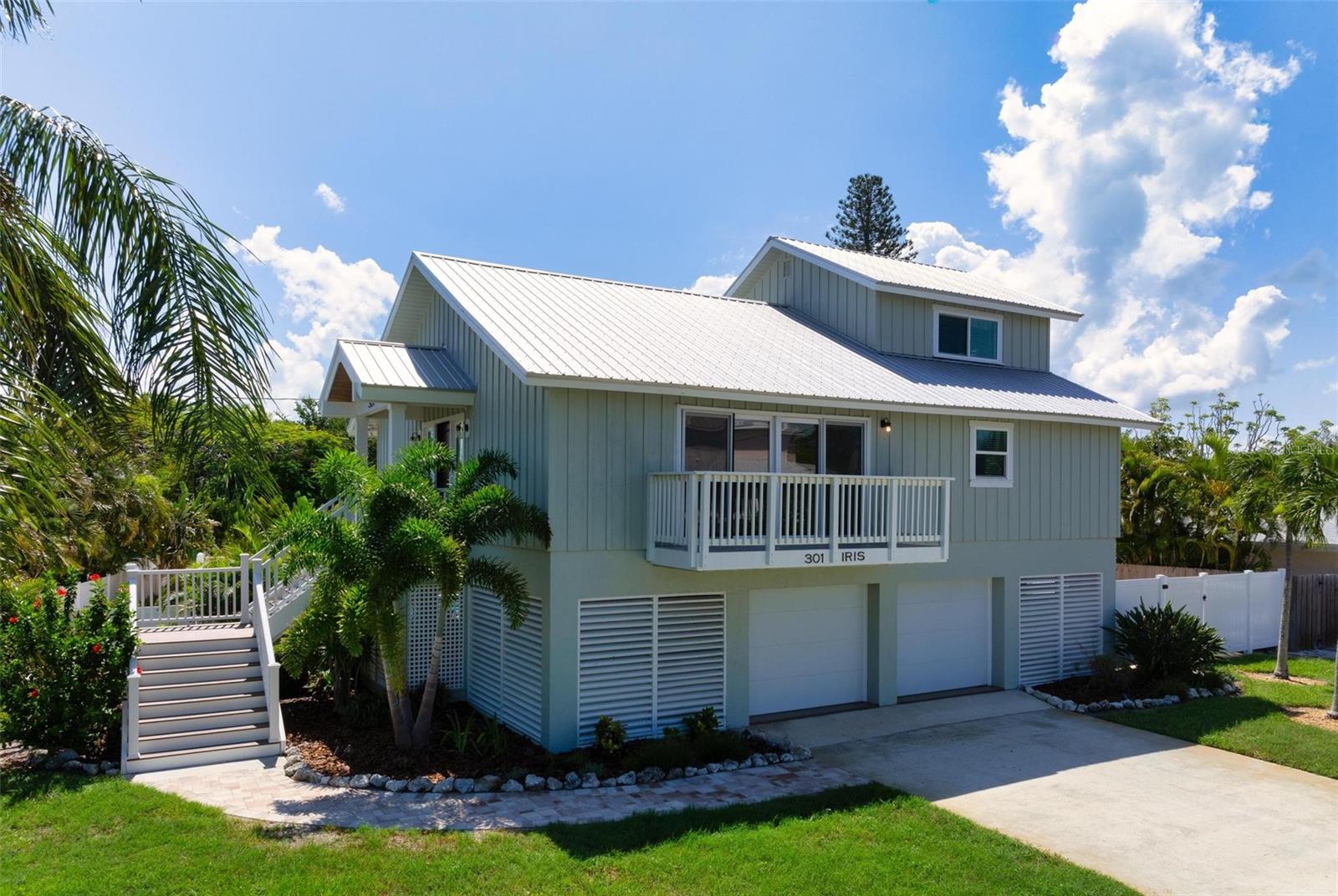 301 Iris Street