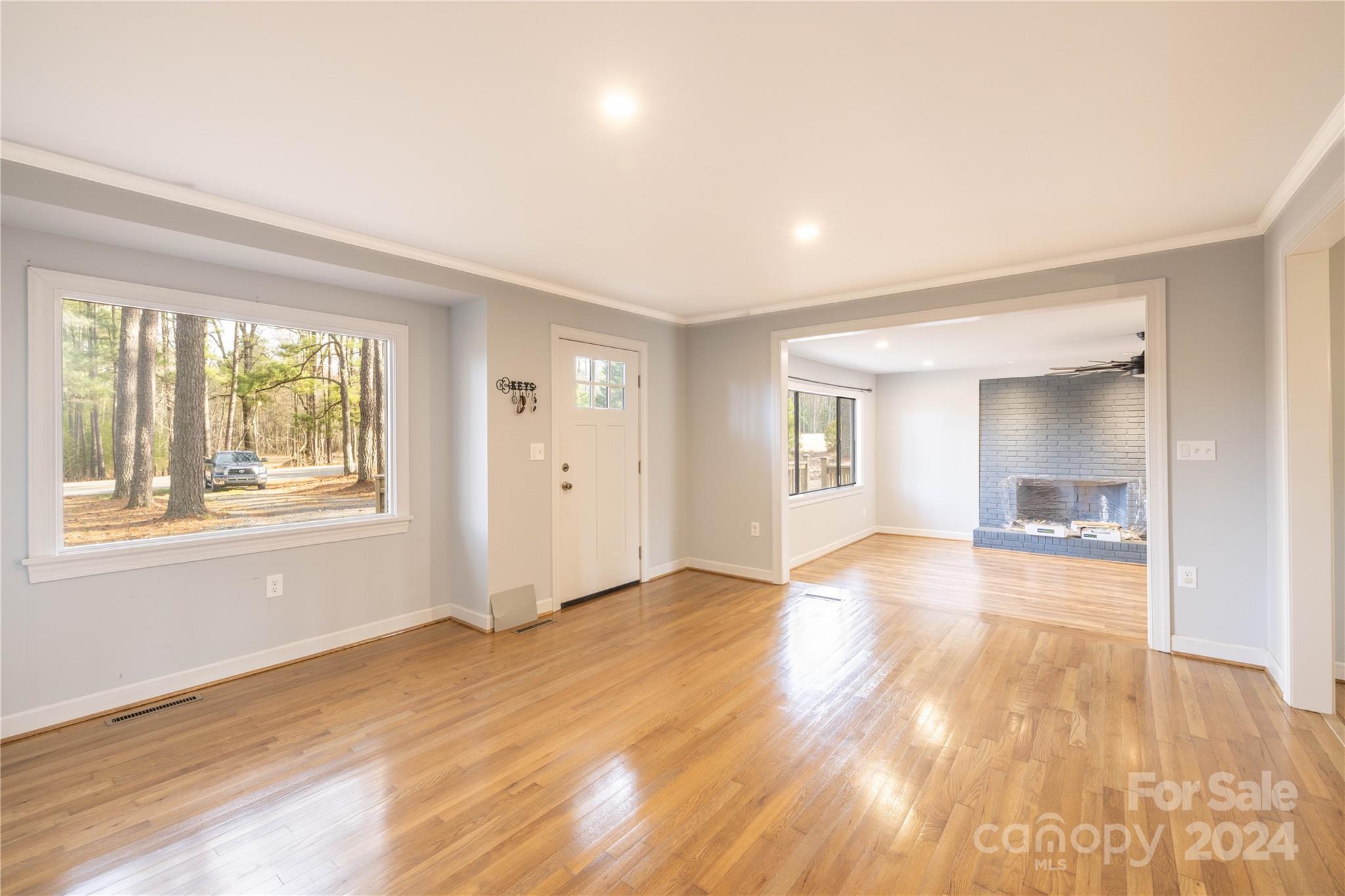 1284 Haywood Road