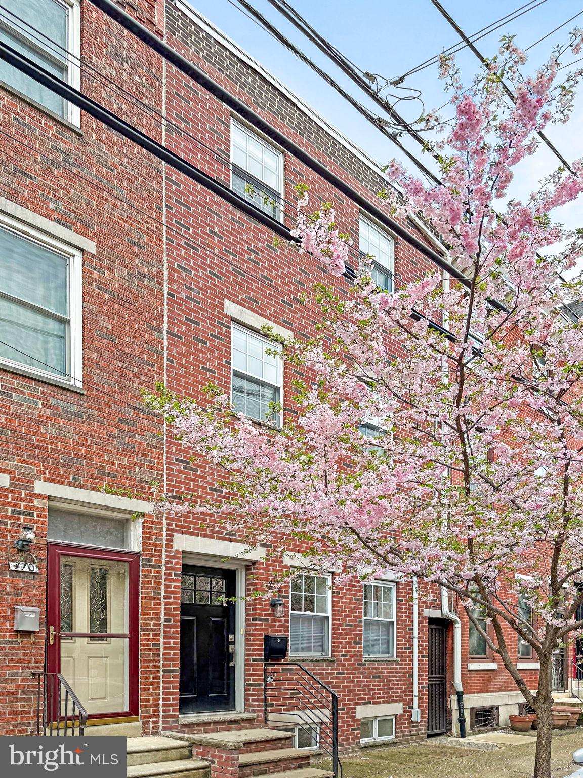 412 Dickinson Street