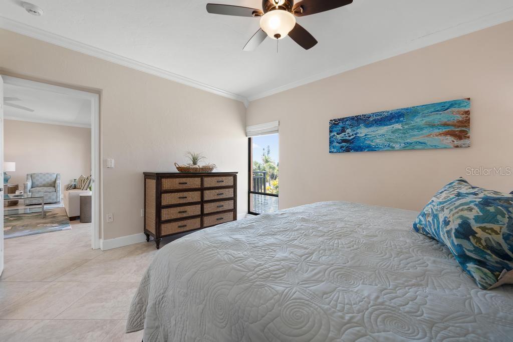 6005 Gulf Drive 219