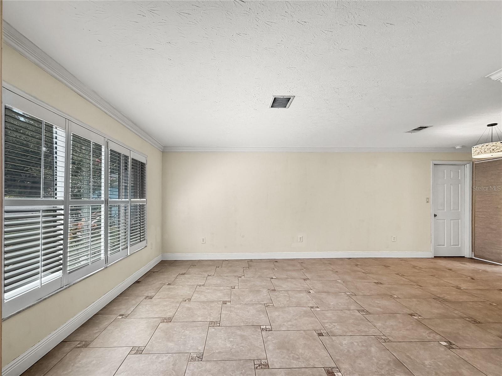1011 Winding Oaks Drive