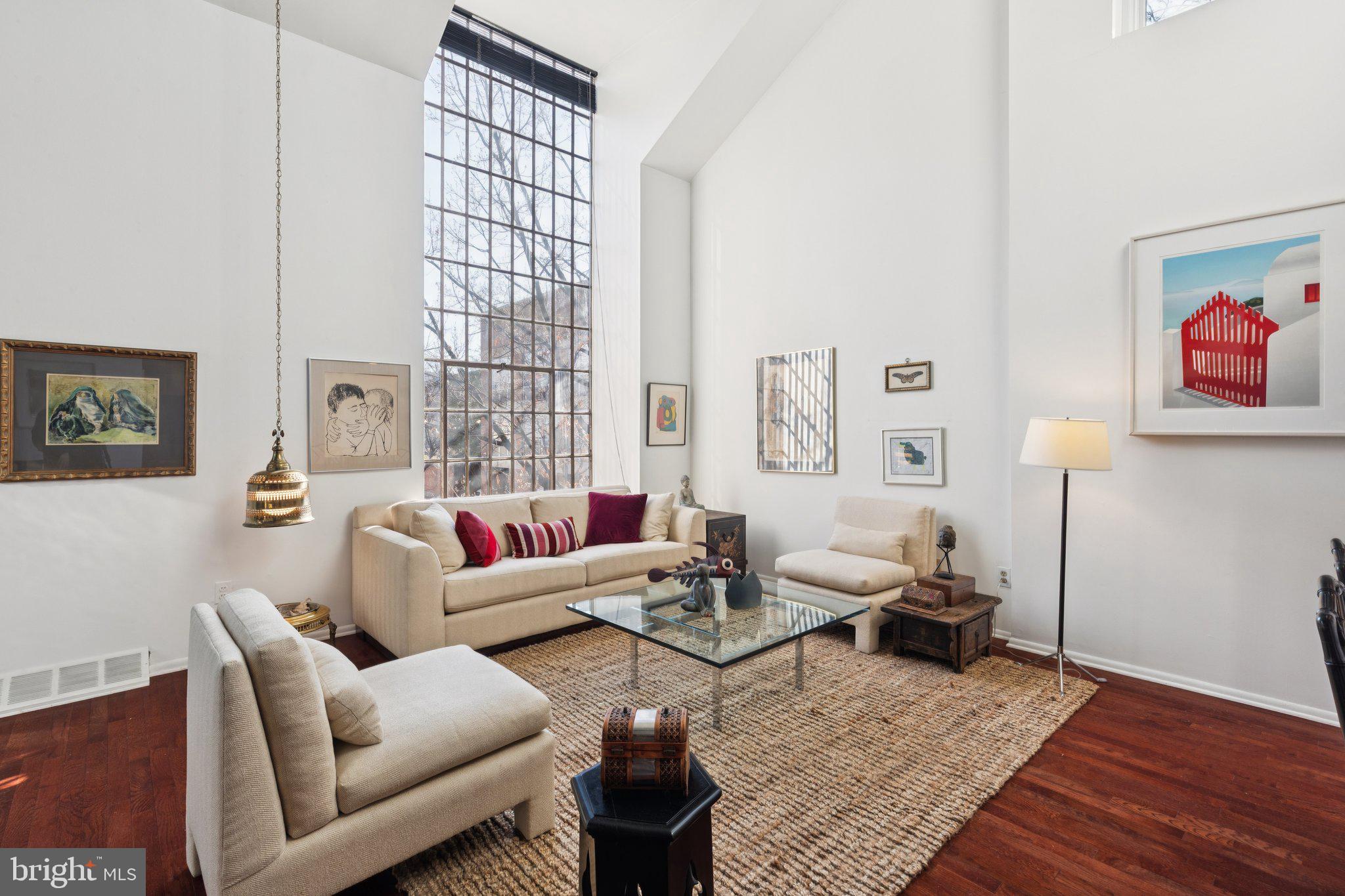 36 Saint James Court