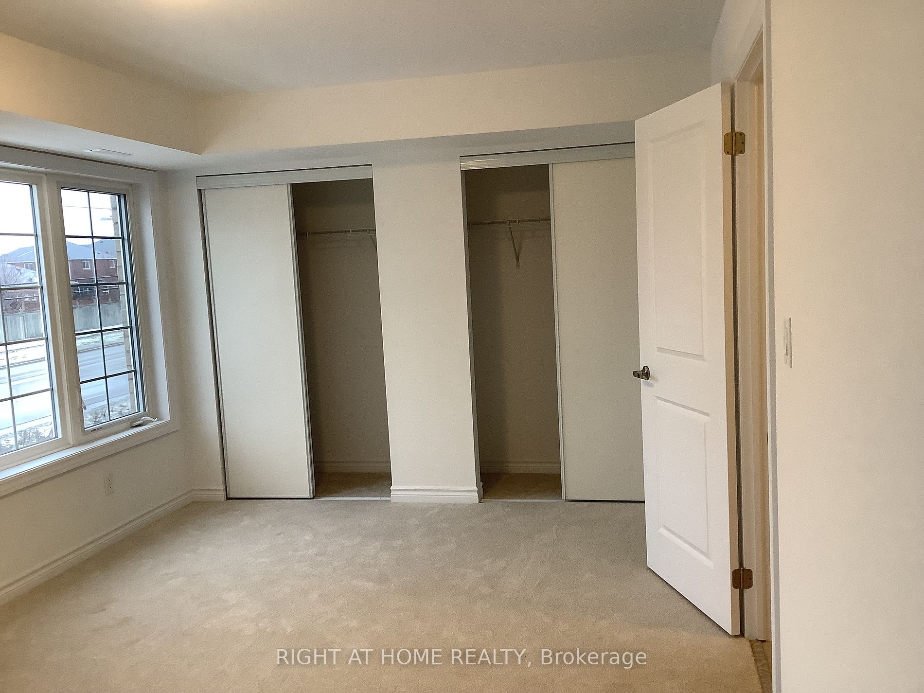 31 Pumpkin Corner Cres 2