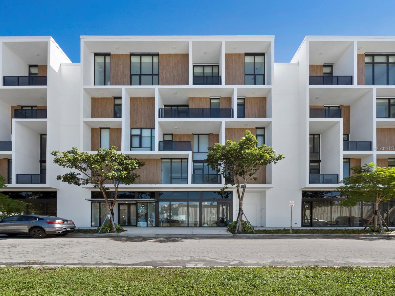 430 Kumquat Court, Sarasota, FL