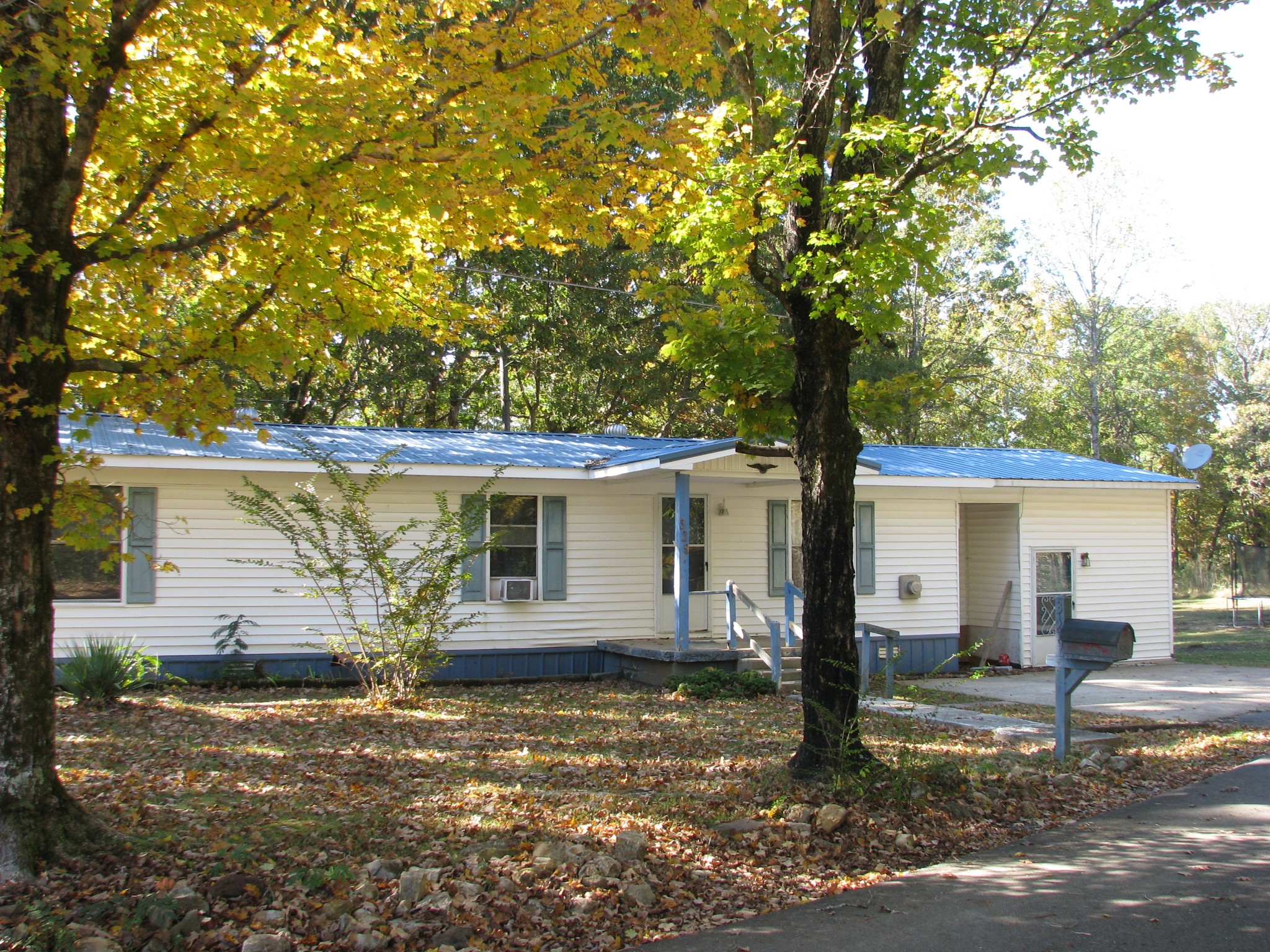 329 Clover Ln