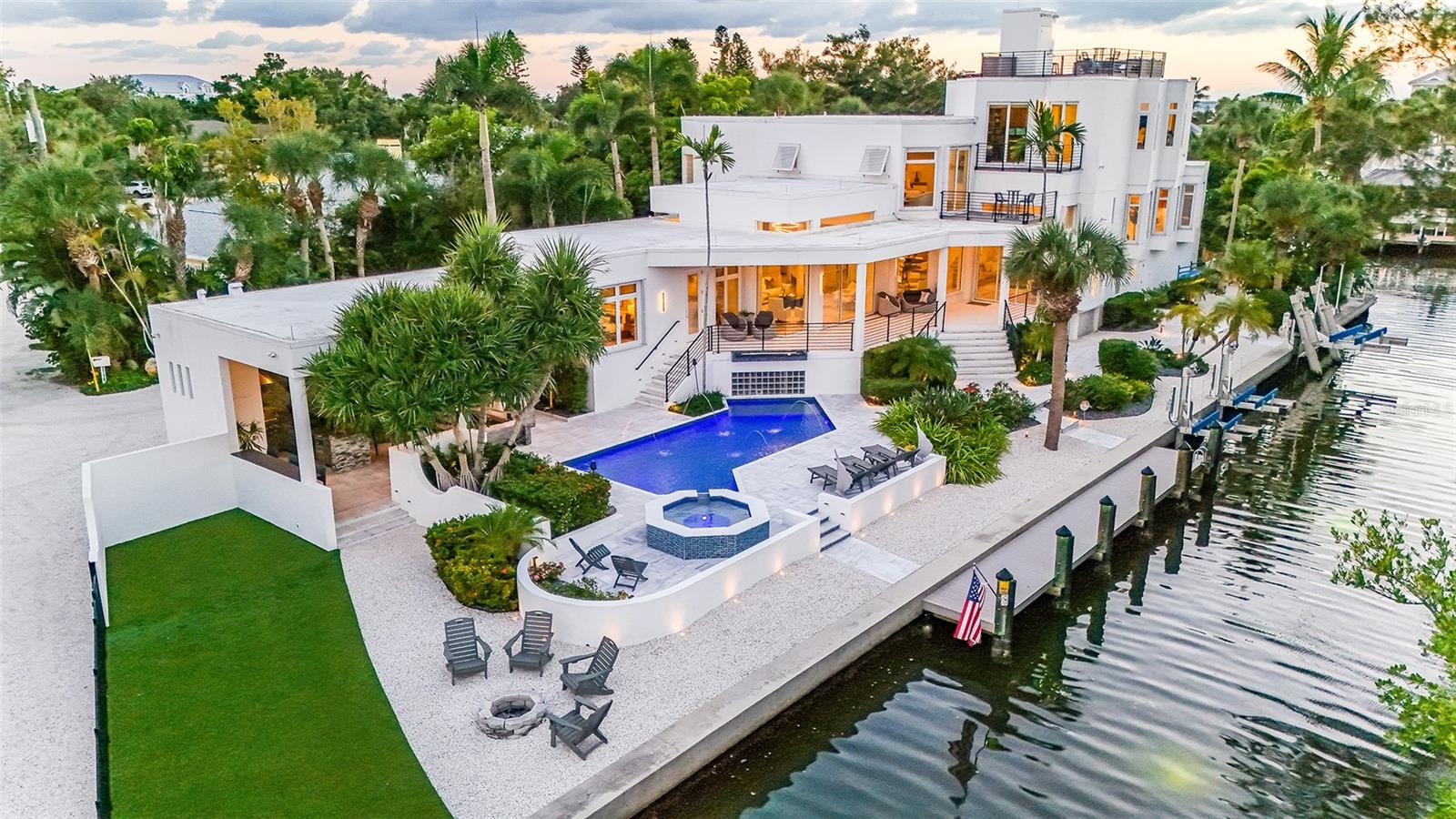 3718 Sandspur Lane, Nokomis, FL