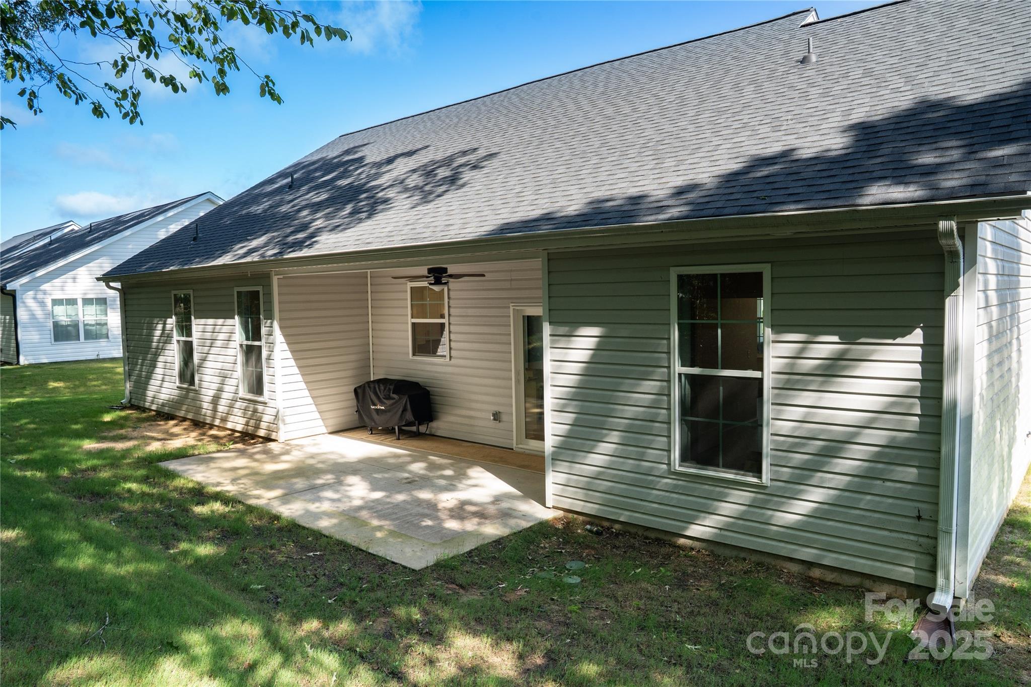 111 W Caylee Way