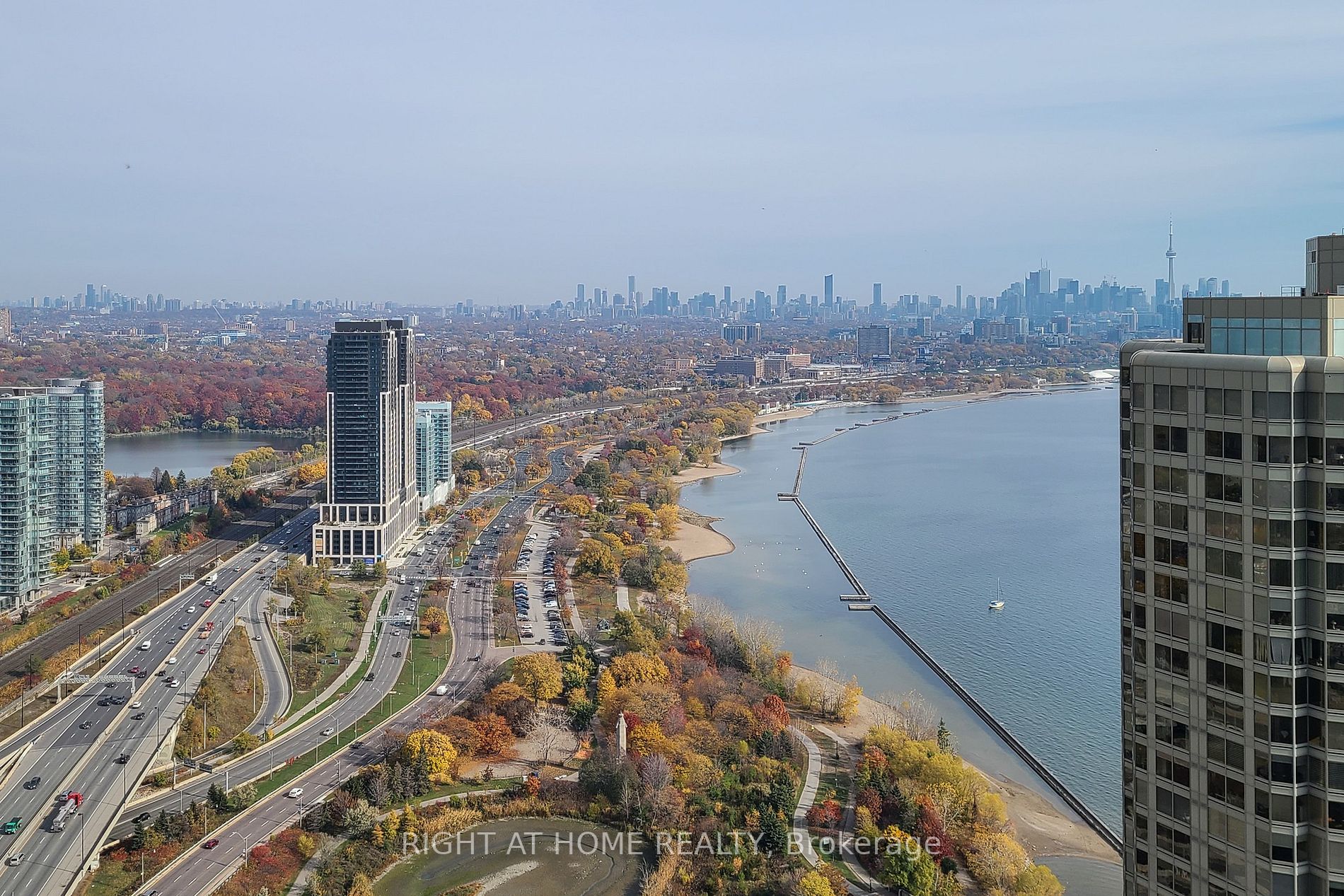 2045 W Lake Shore Blvd 507