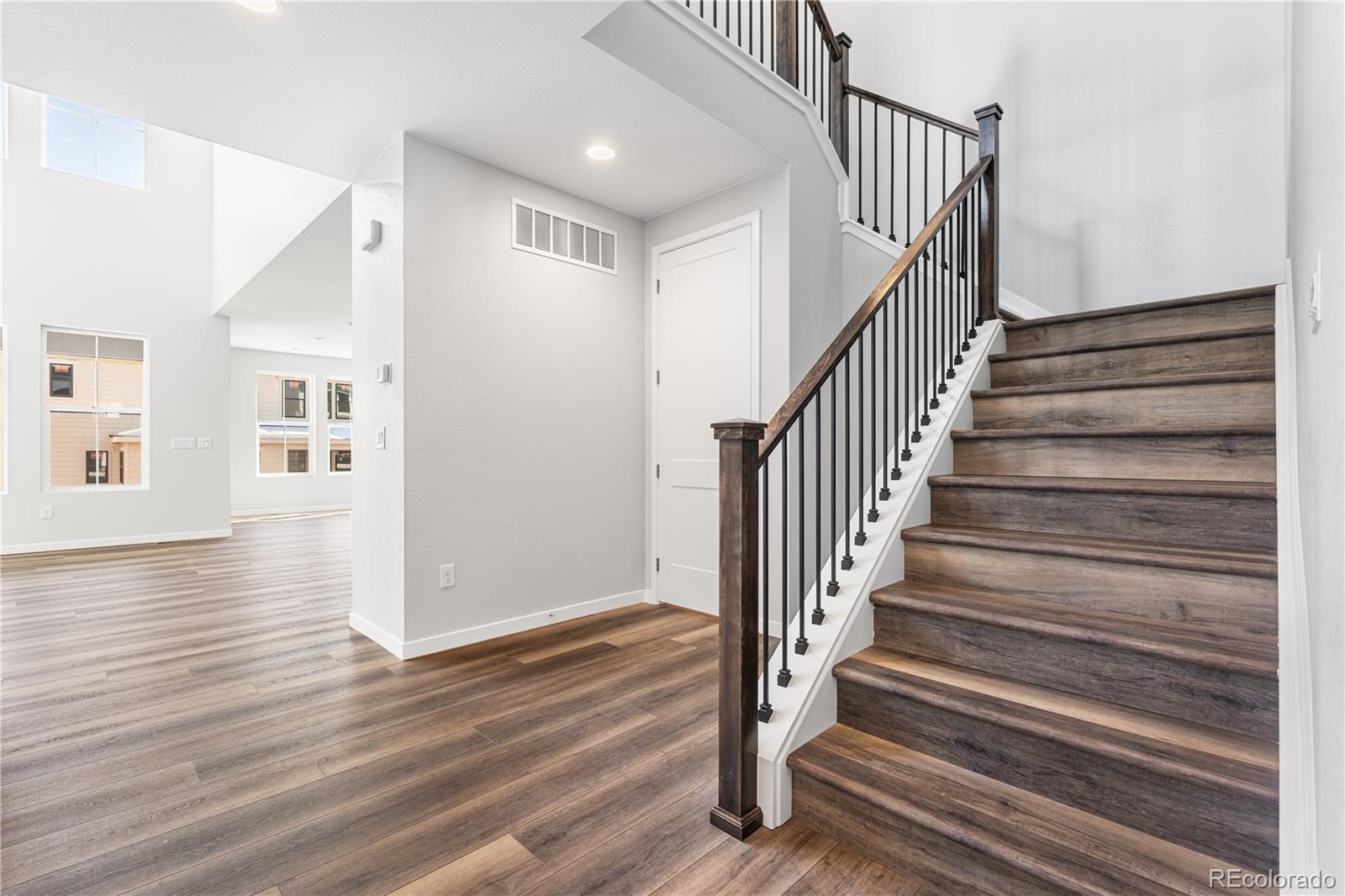 8858 Moonshimmer Trail