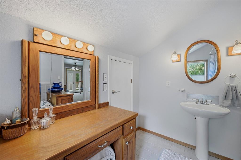 522 High Country Road