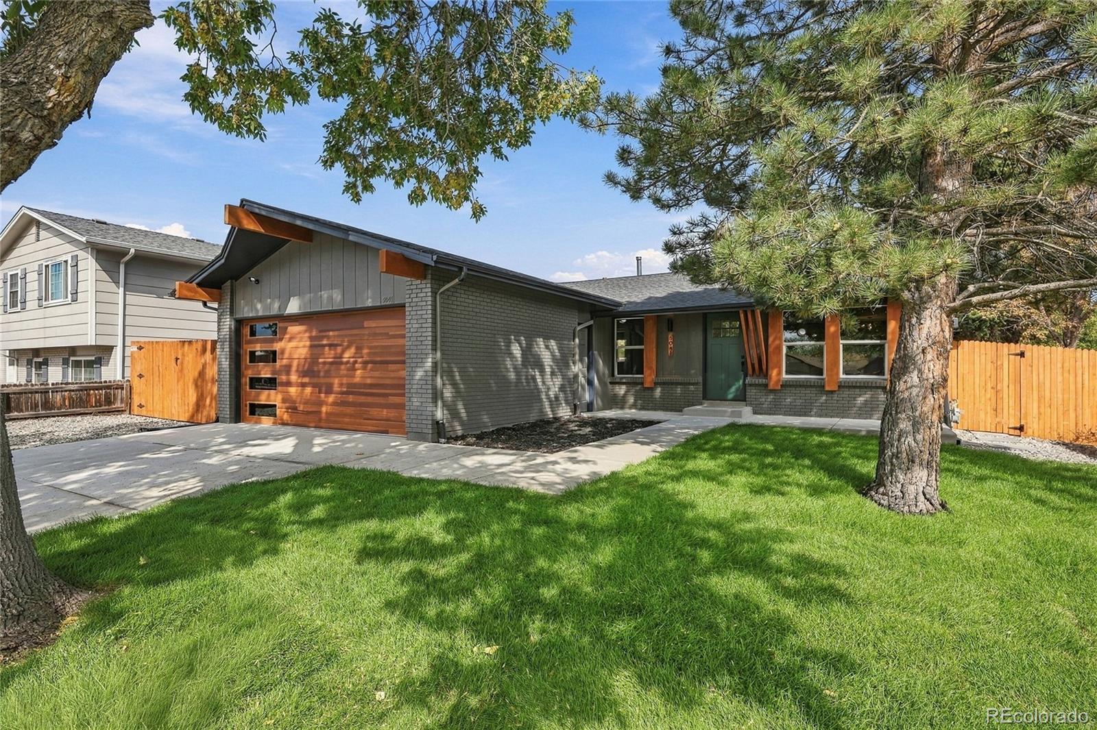 5041 W 71st Place