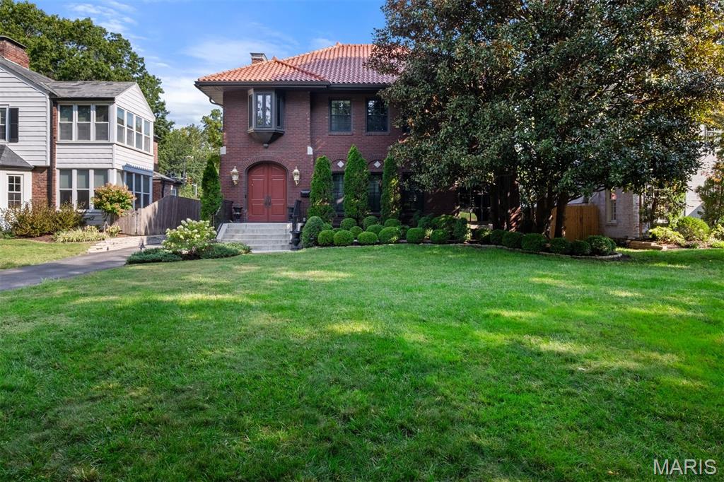 7061 Westmoreland Drive