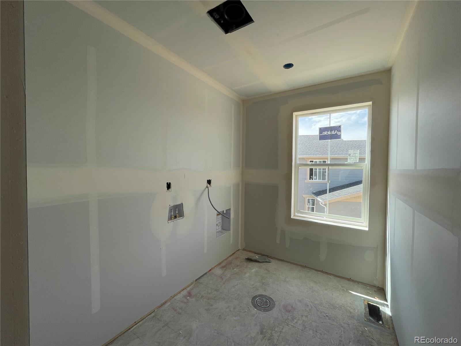 5533 Fleur De Lis Lane