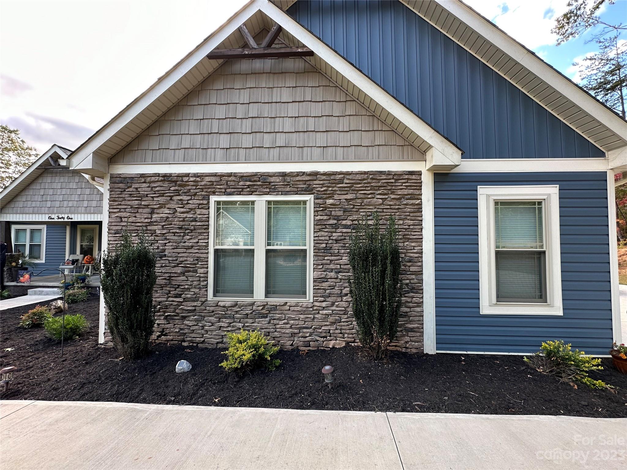 141 Deer Ridge Drive