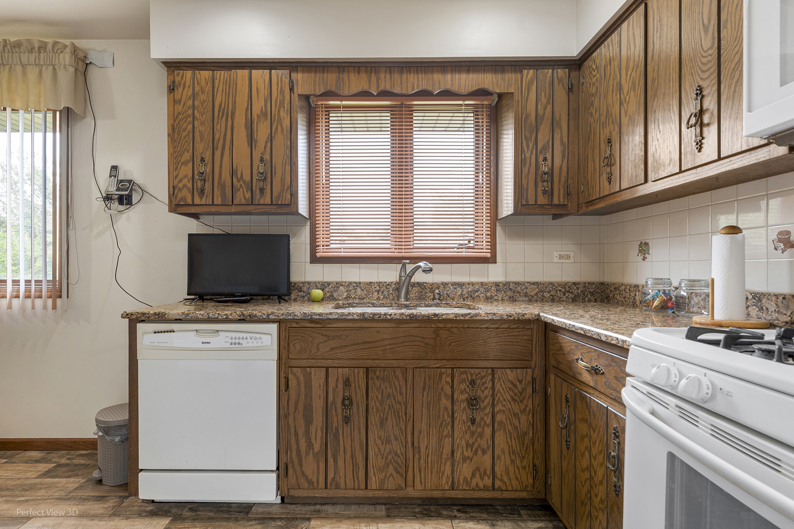 1922 E 173rd Place