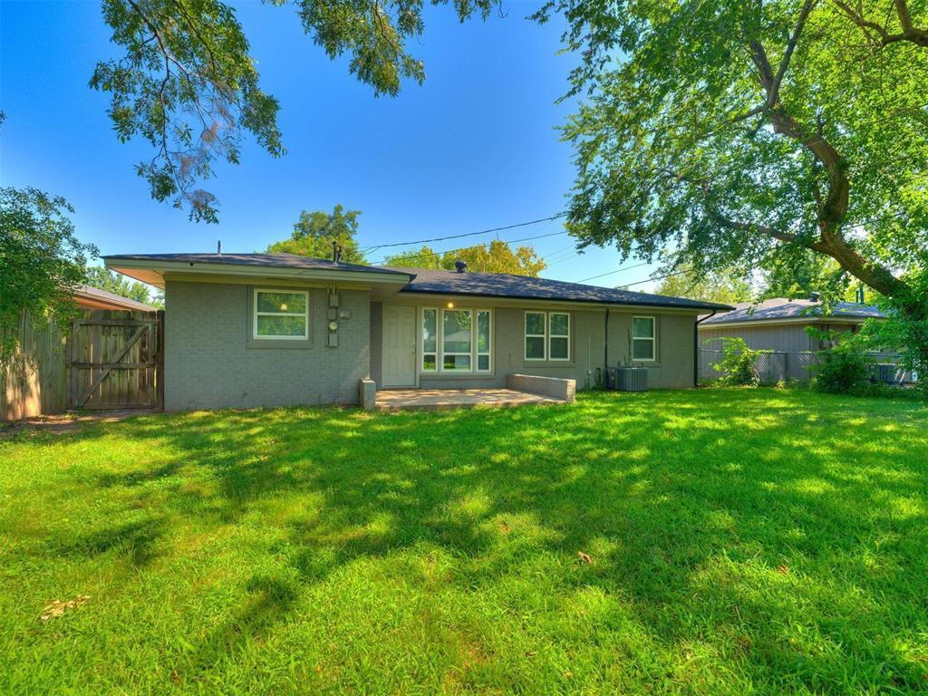 This 3 BED 1 BATH home has a one-car garage and a large backyard! Lots of natural light as you enter the living area. Laundry hook-ups are available. The kitchen is complete with a refrigerator, dishwasher, free-standing oven, and lots of cabinet space. There are ceiling fans throughout the home. The new lease will go through May 31st, 2027. This is a no-pets and non-smoking home. The security deposit is $1,400.