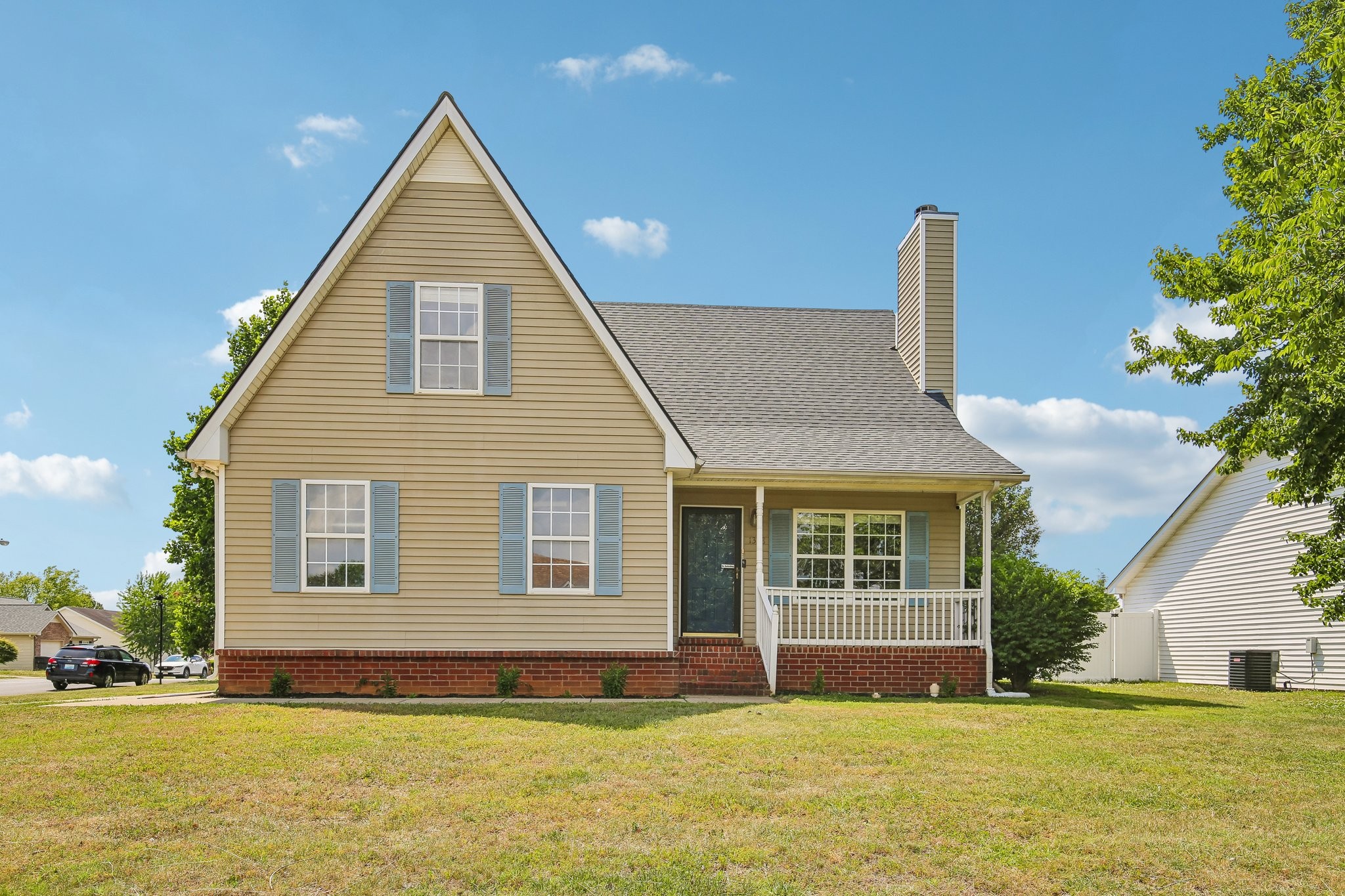 1338 Saint Andrews Dr — sold