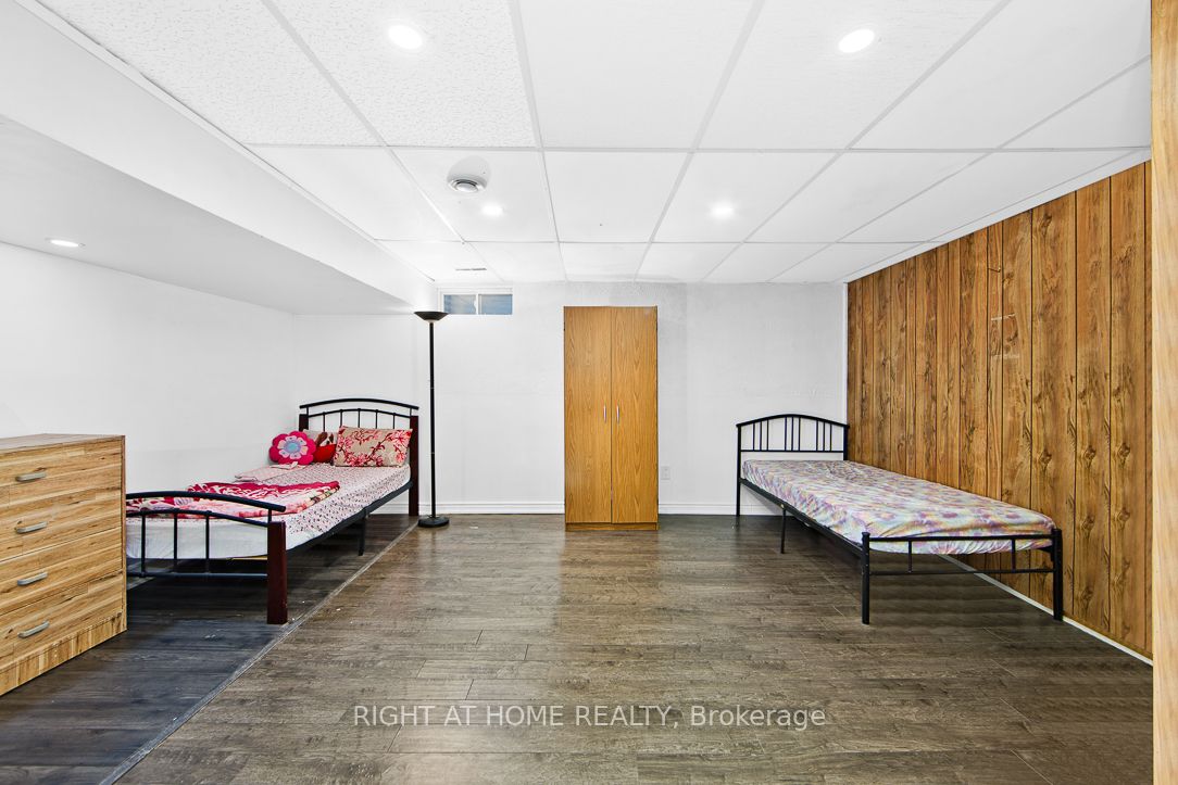 50 Silver Bell Grve 5