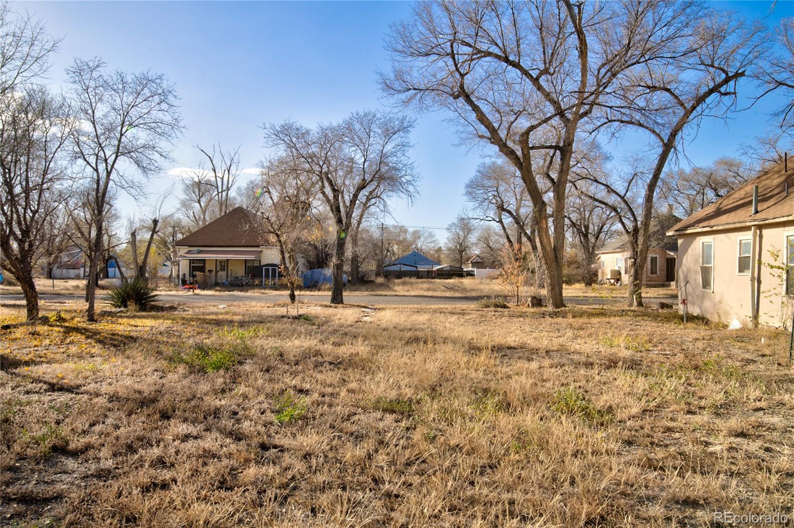 Great opportunity in the heart of Las Animas! This 0.16-acre vacant lot at 414 Elm Avenue offers city water, public sewer, and electric already at the lot—making it an easy and efficient build. Whether you're looking to develop, invest, or create your own custom home, this flat and accessible parcel offers excellent potential. Quiet location with convenient access to local amenities. Don't miss this affordable development opportunity!