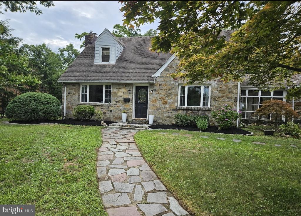 COMING SOON TO DELRAN!! You will want to make this charming home yours!! Both the kitchen and the bathroom have been completely upgraded.  Professional Photos and remarks coming!