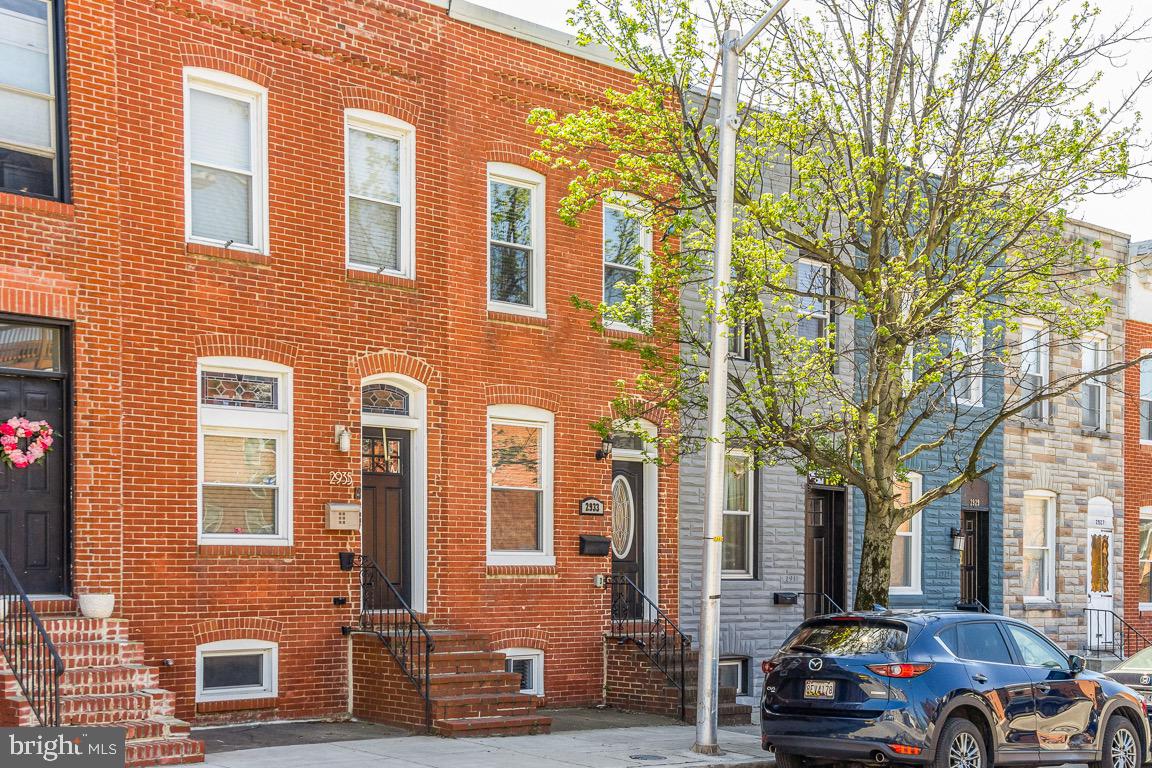 Enjoy City life in this fully remolded home in Canton. The open floor plan of the main level presents beautiful exposed brick and hardwood floors. The updated modern kitchen features high end finishes and a lot of storage. The primary bedroom has an on suite bathroom with a walk in closet. Newly renovated basement has a utility room with a washer and dryer. Enjoy the georgous 360 degree views of the city from the spacious deck. And enjoy your newly fenced in backyard. Schedule your private tour today,