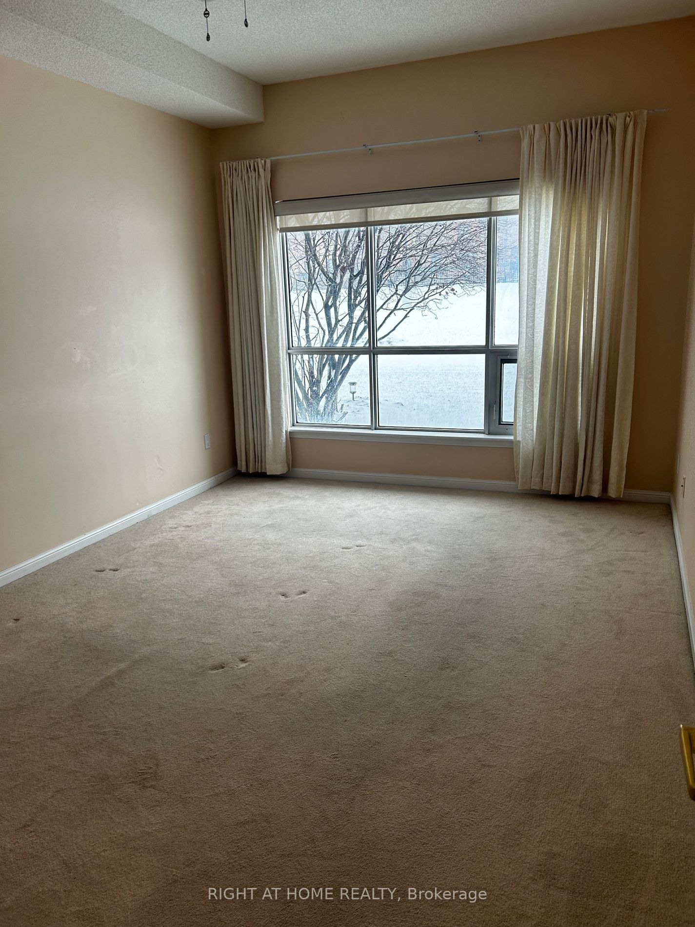 94 Dean Ave 107