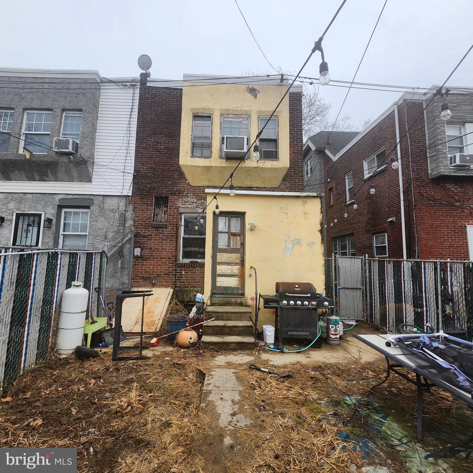 1137 Harrison St  