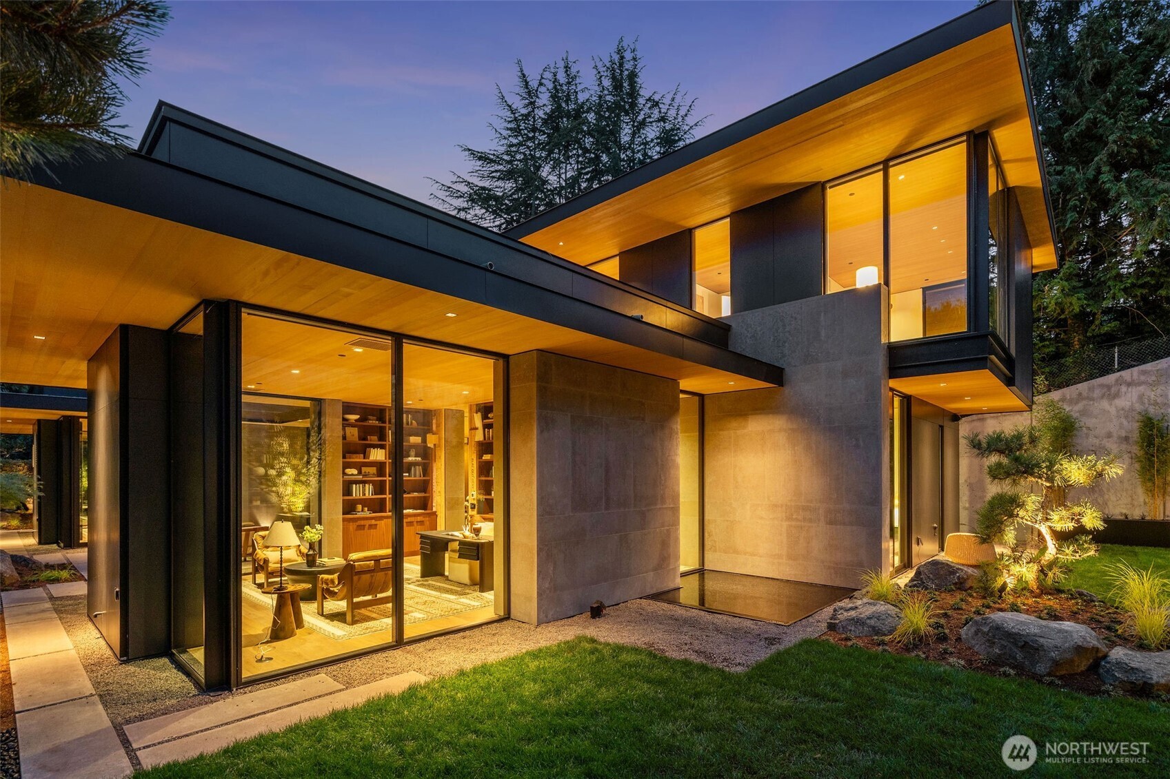 Architecture, landscape and light form a continuous whole.