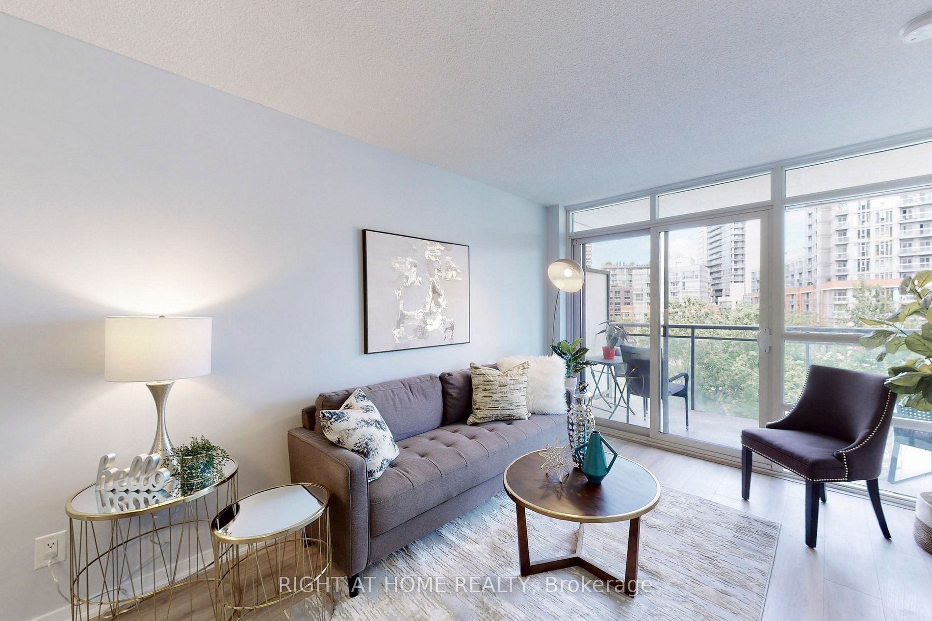 38 Joe Shuster Way 423