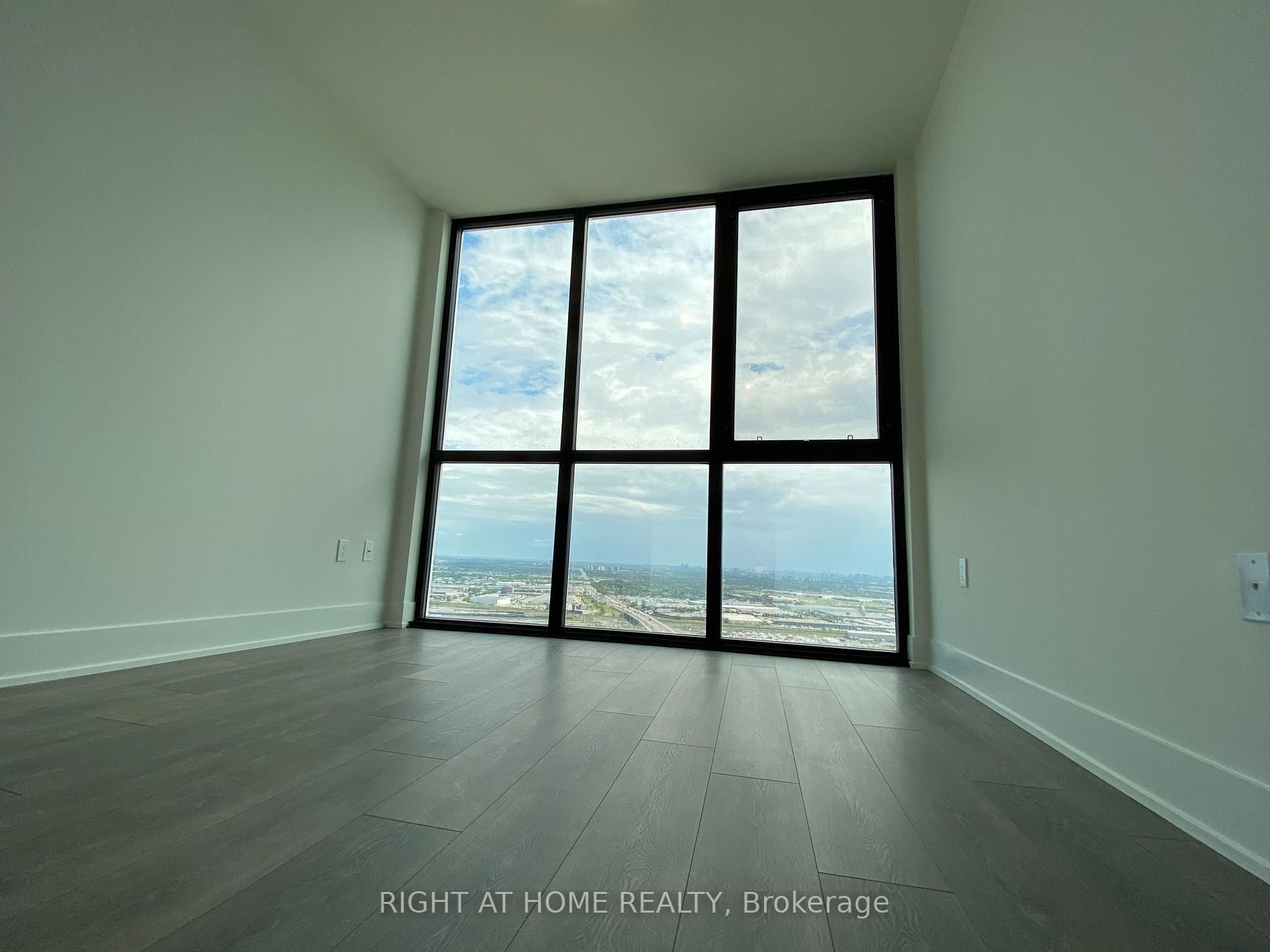 2908 W Highway 7 Rd 3709