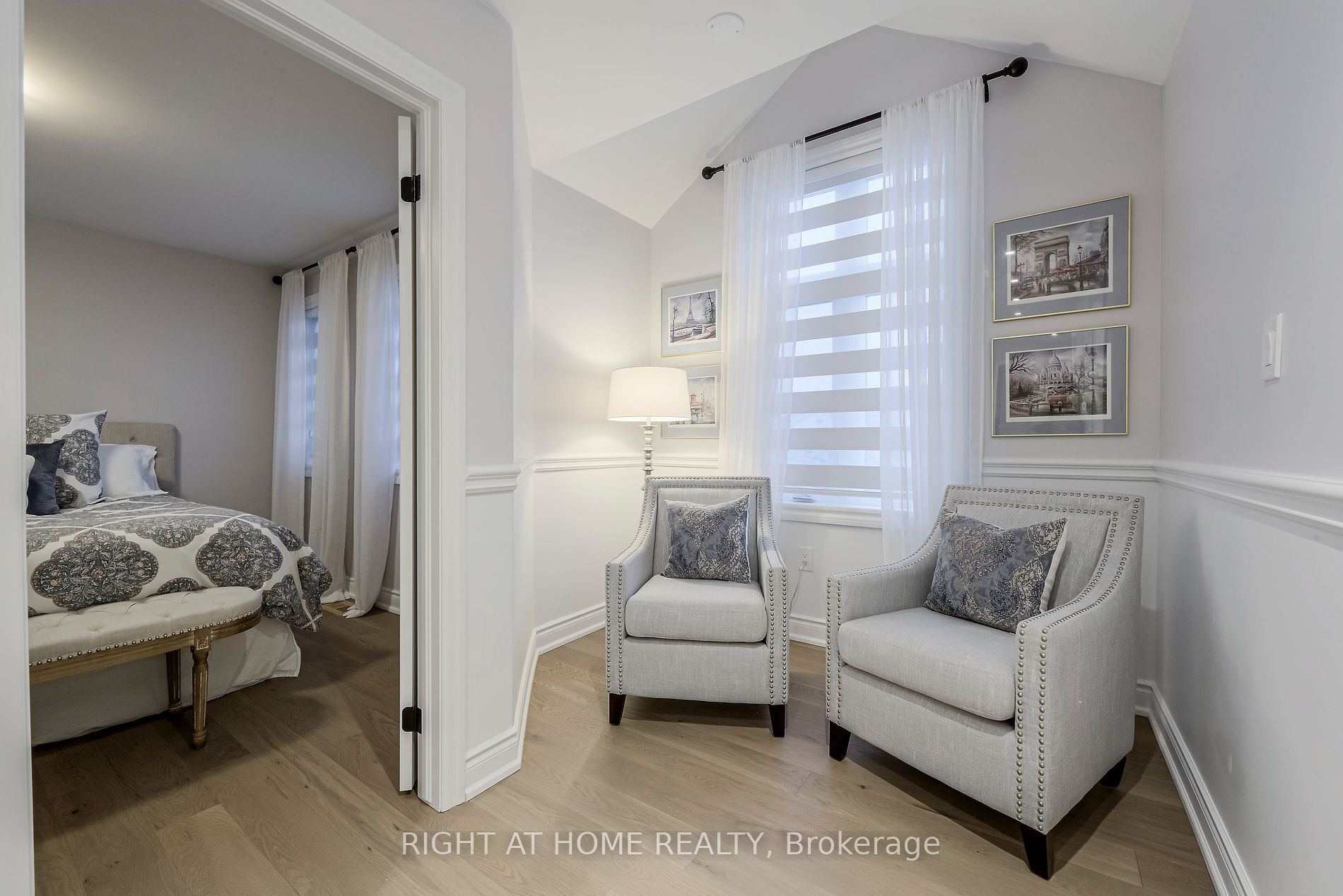 10 Little Rouge Circ