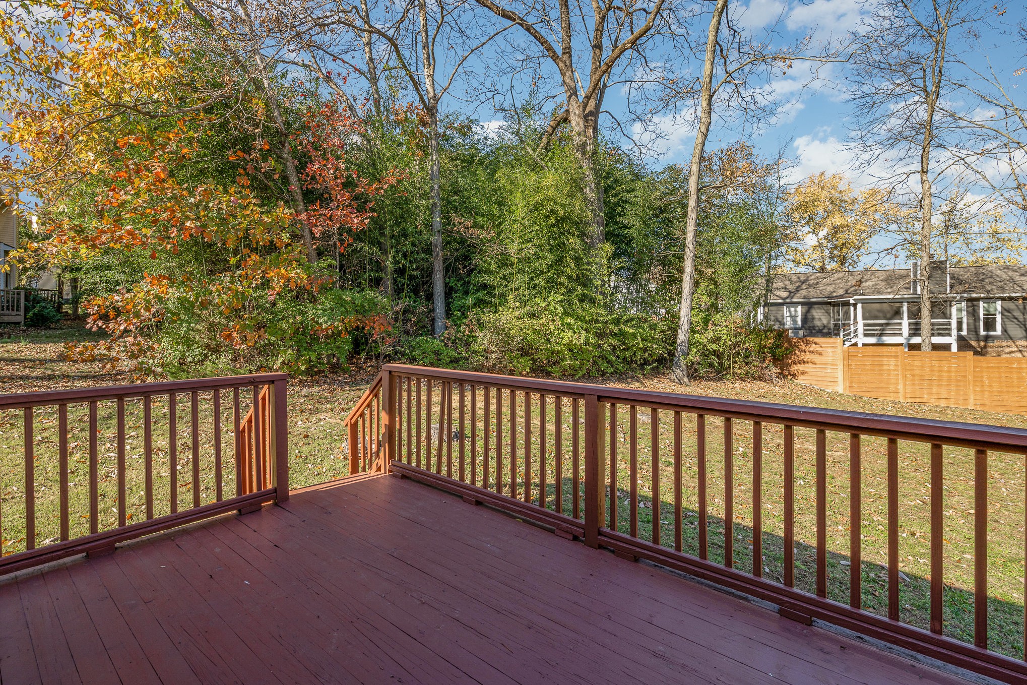 525 Forest Pointe Pl