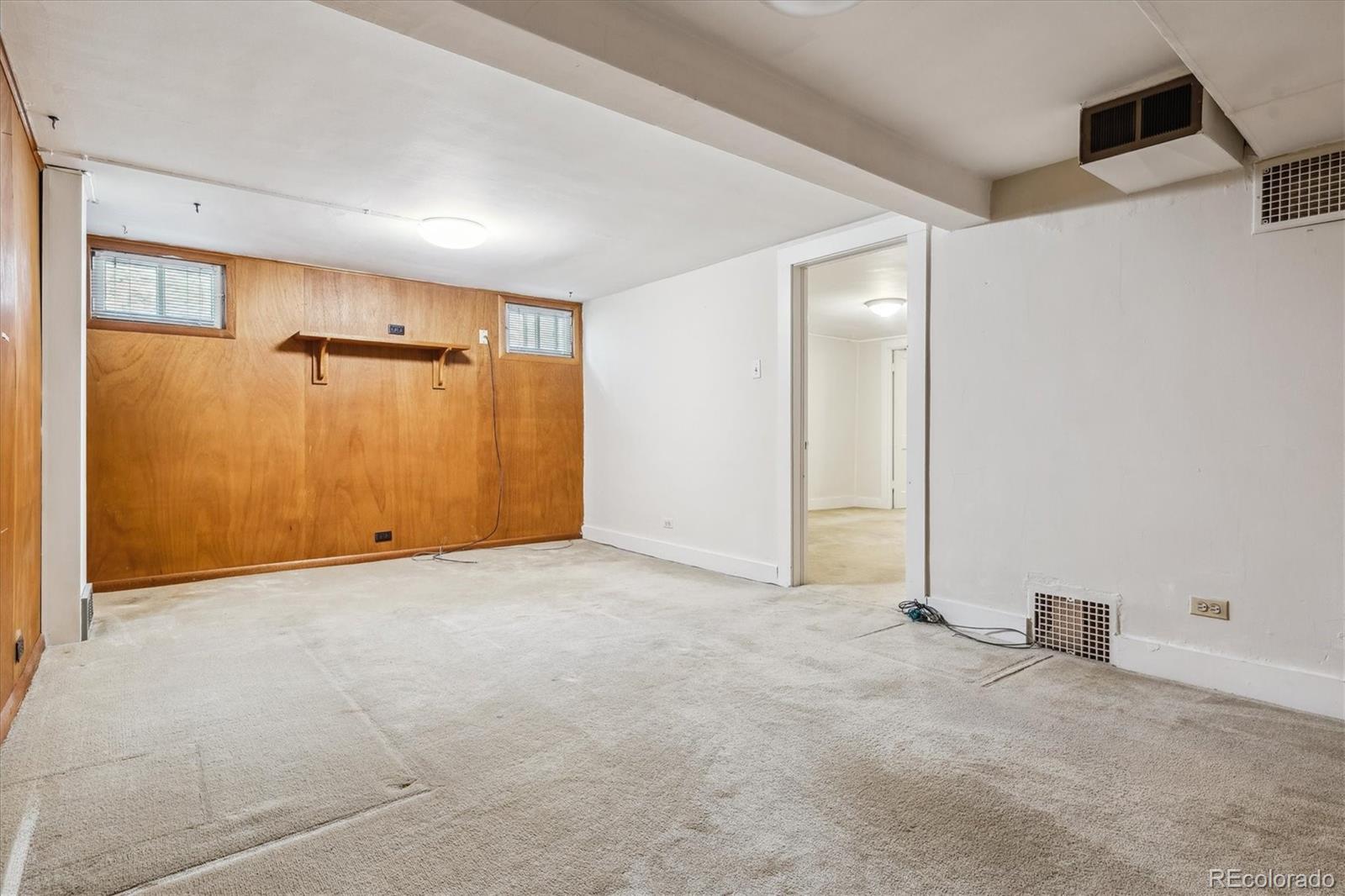 869 S Williams Street