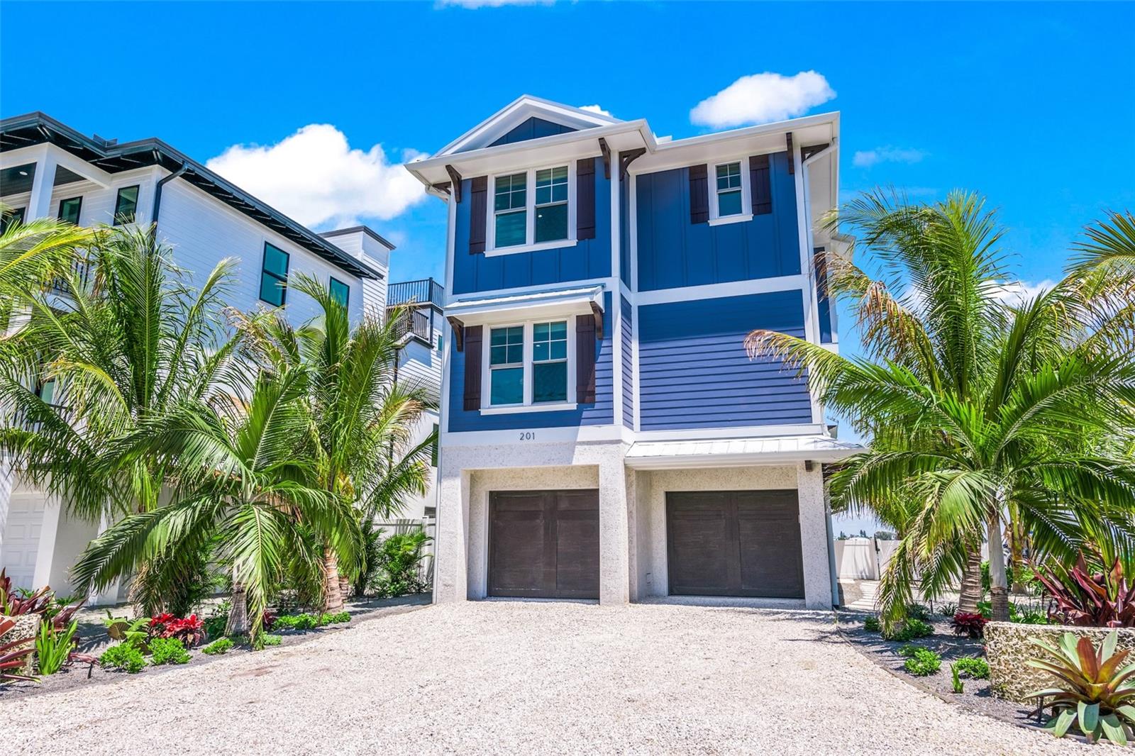 201 Bay Drive N