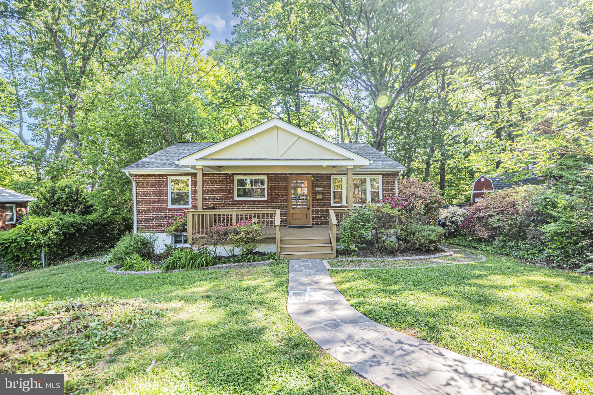 6466 Oakwood Drive