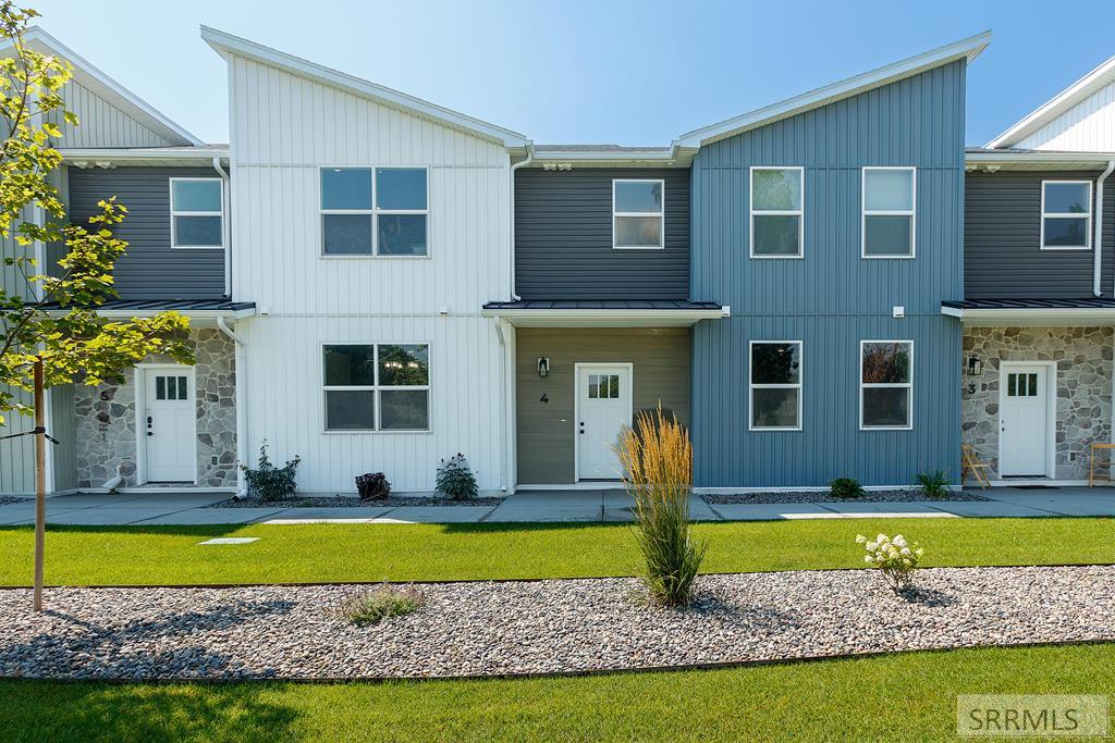 784 E Sunnyside Road4 