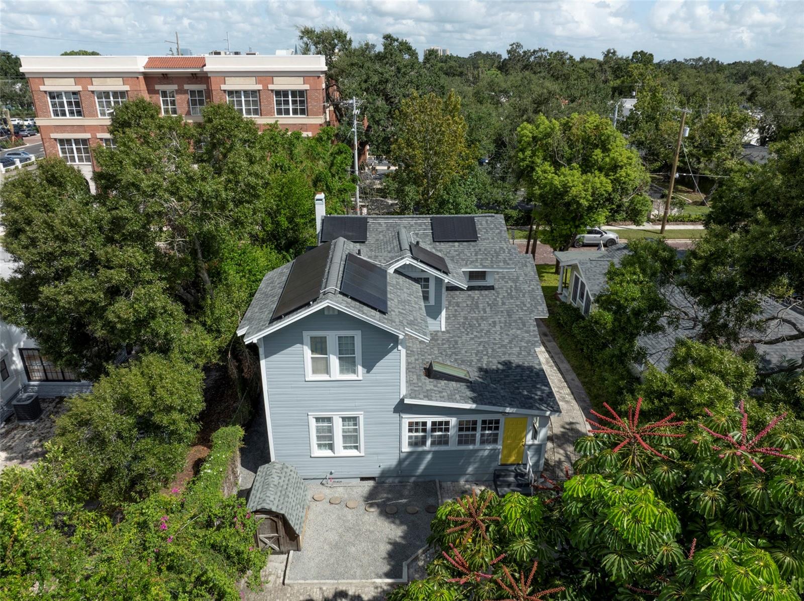 3012 W Sitios Street