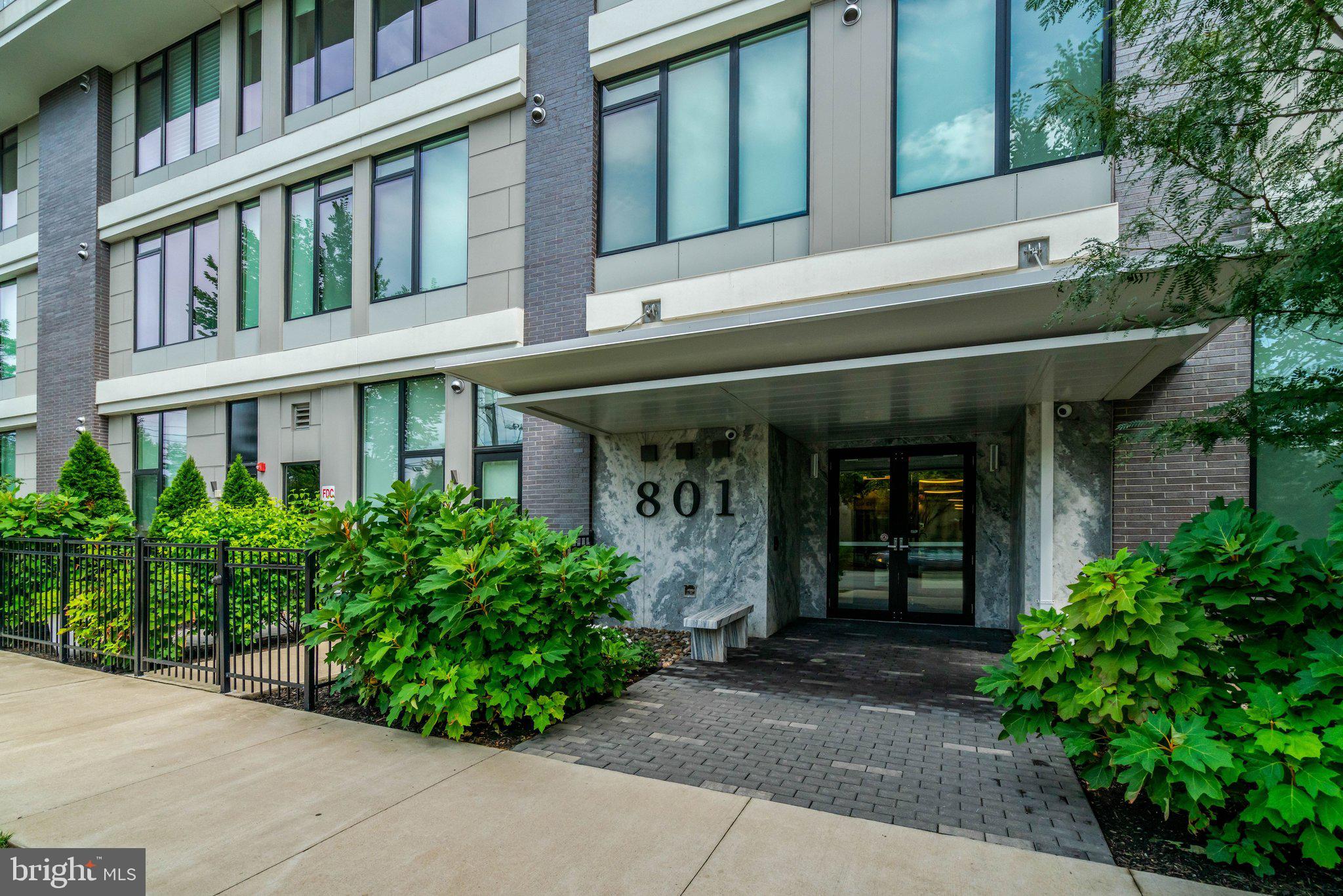 801 N Fairfax Street 212