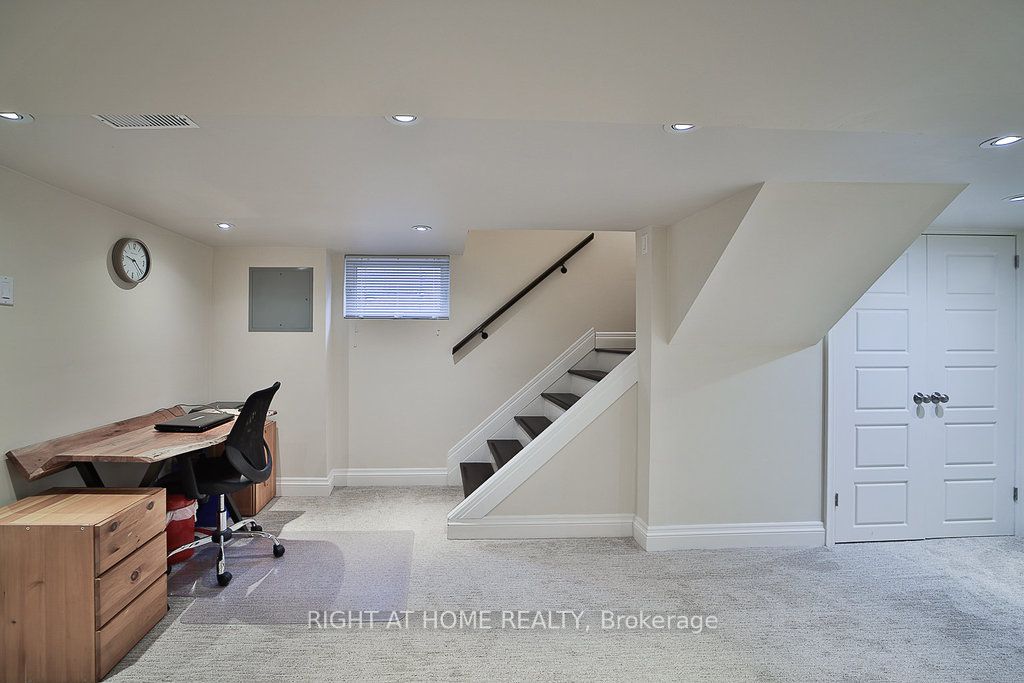 24 Garden Pl
