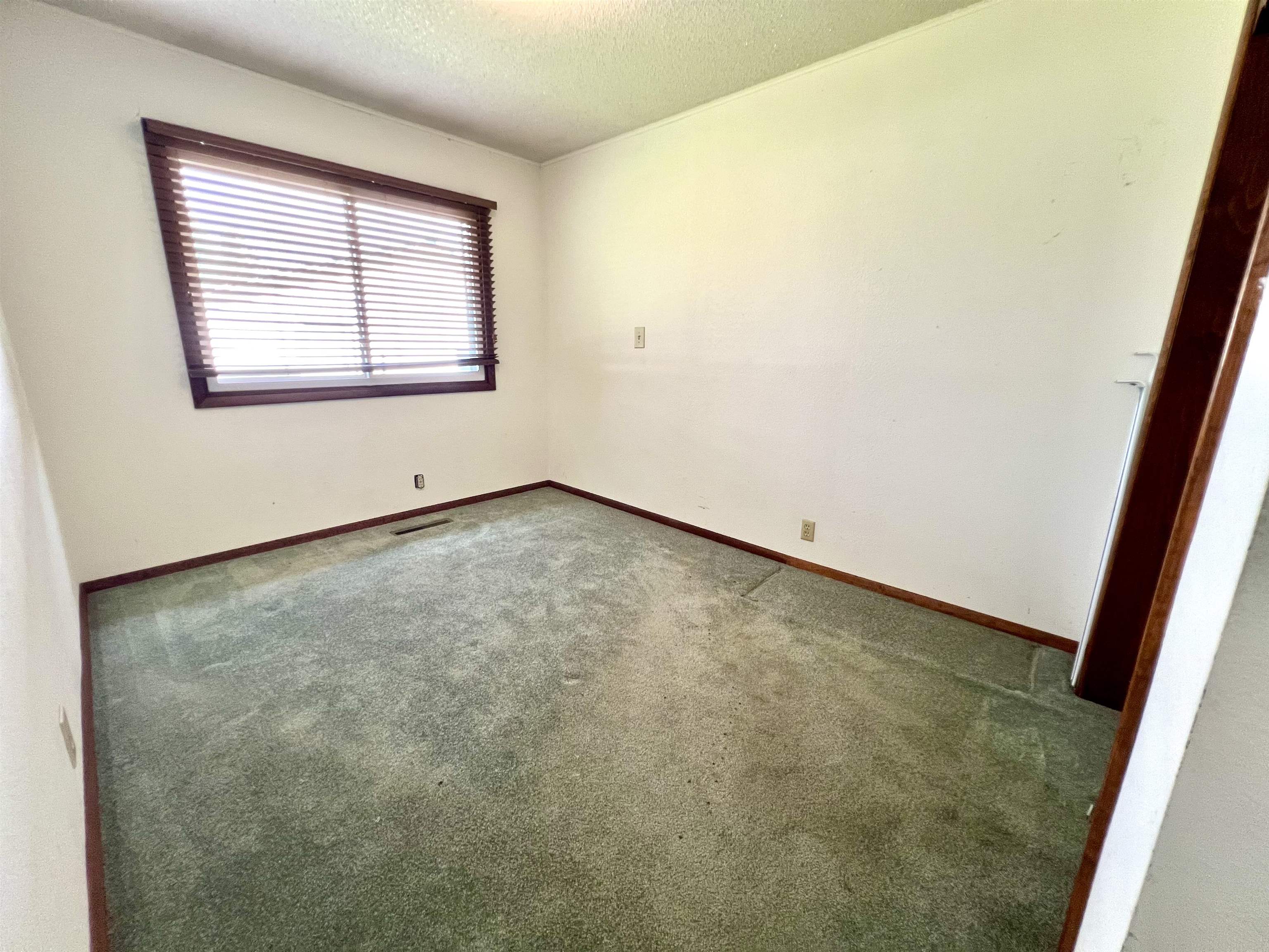 1015 N 10th