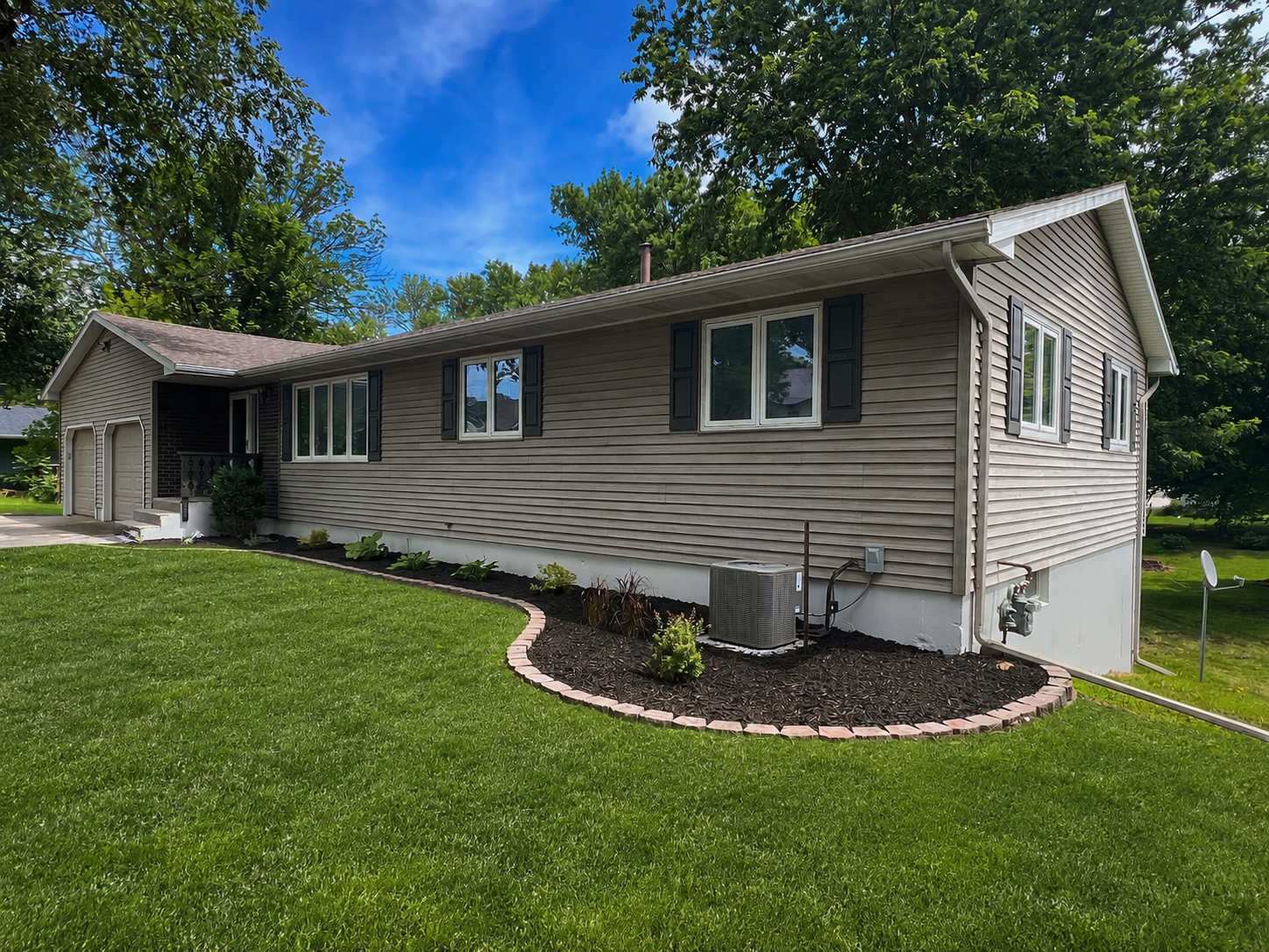 Just Listed! 703 3rd Street, Ellendale, MN
