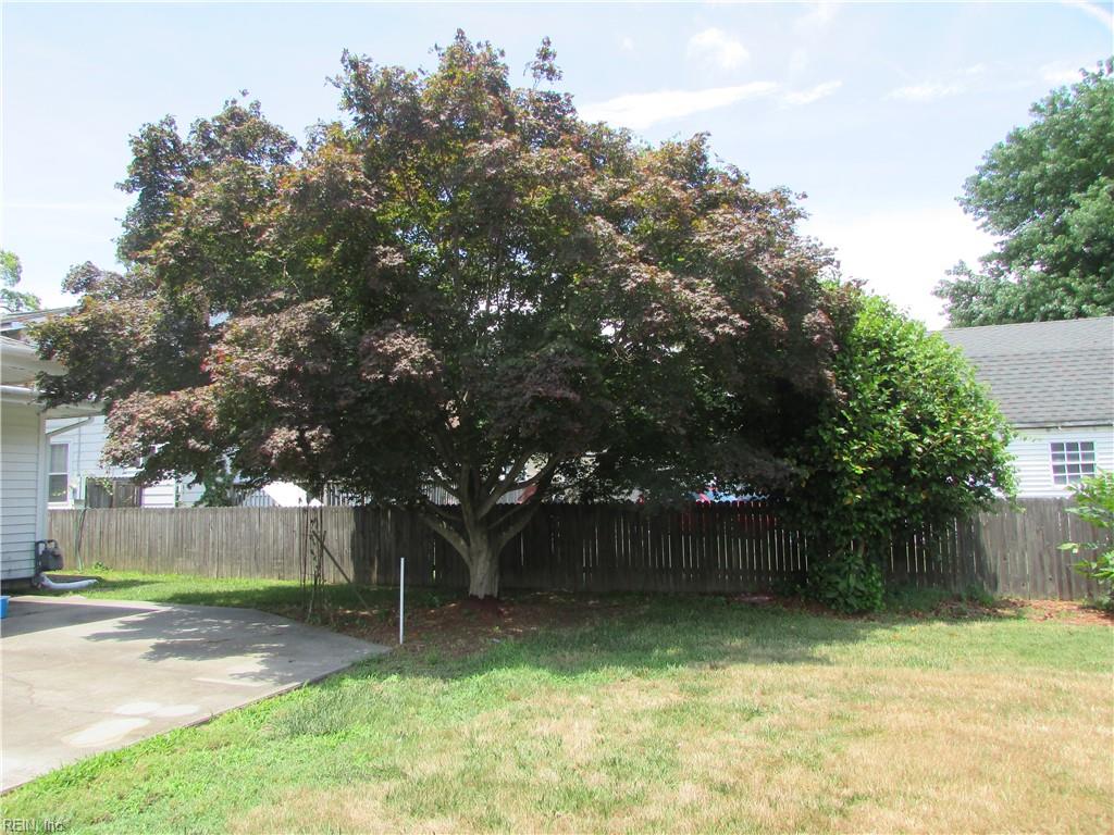 230 Hampton Roads Avenue