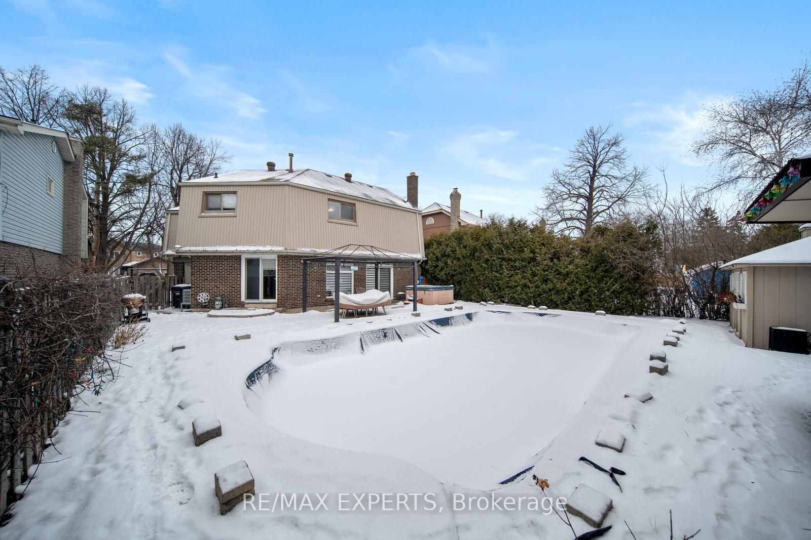 42 Montcalm Pl