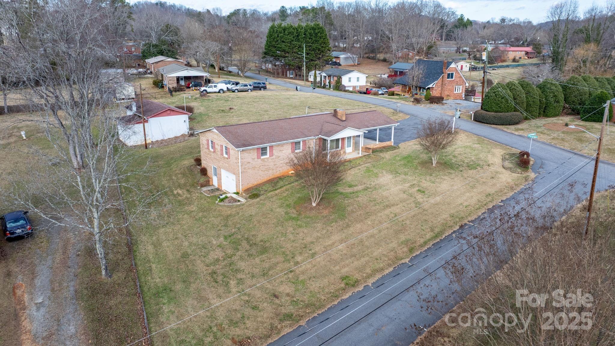 902 Greenwood Place